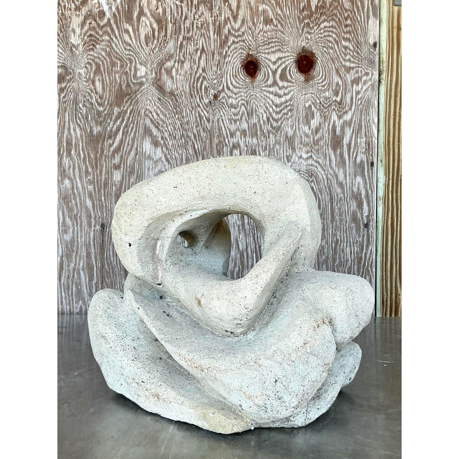 Calcestruzzo Scultura astratta figurativa in cemento della metà del 20° secolo, vintage e boho in vendita