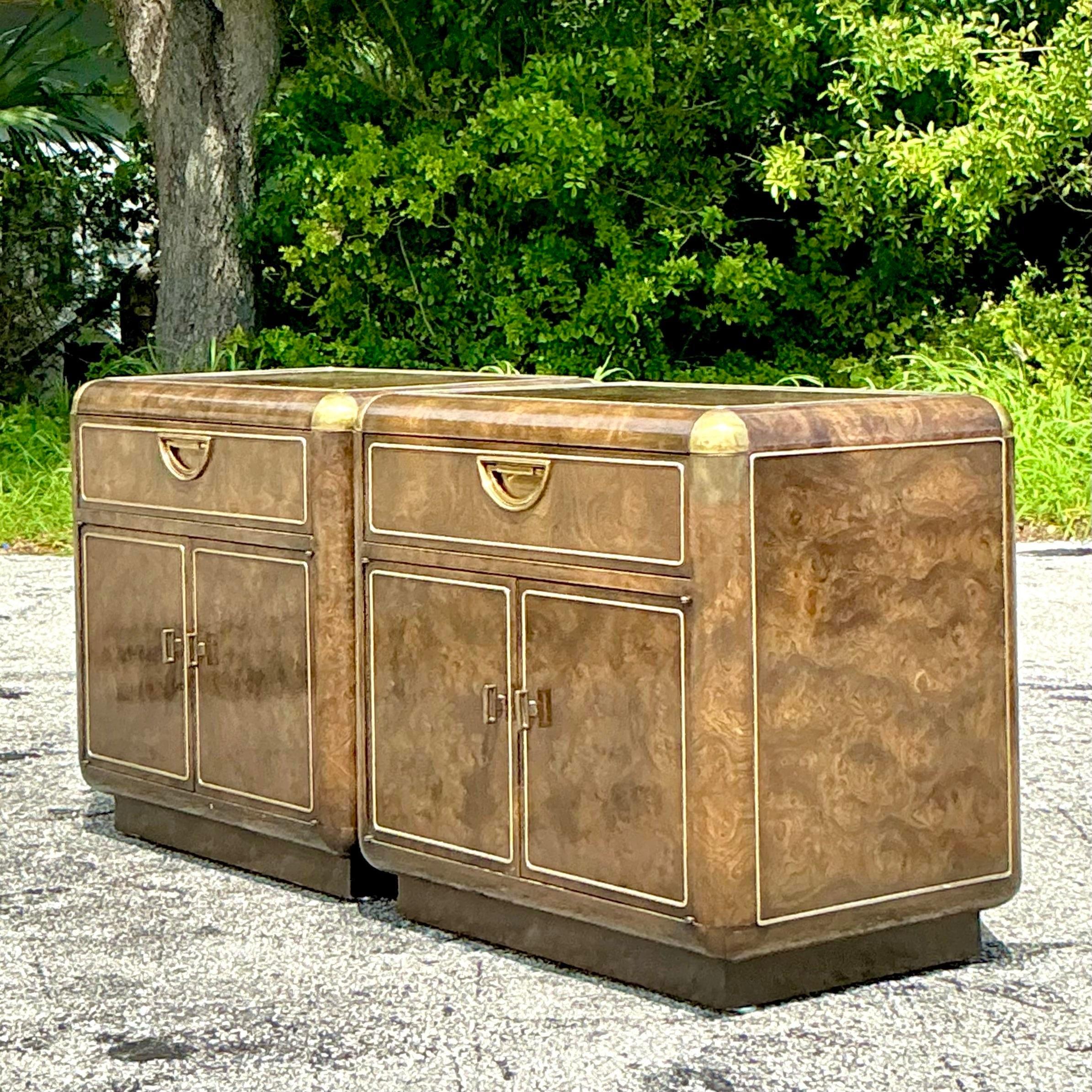 Enhance your bedroom with our American-style Vintage Boho Burlwood Nightstands, inspired by Mastercraft. This pair features exquisite burlwood grain and bohemian design, blending sophisticated craftsmanship with vintage charm for a truly elegant