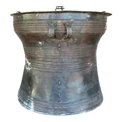 Tambor de lluvia de bronce birmano vintage boho de mediados del siglo XX