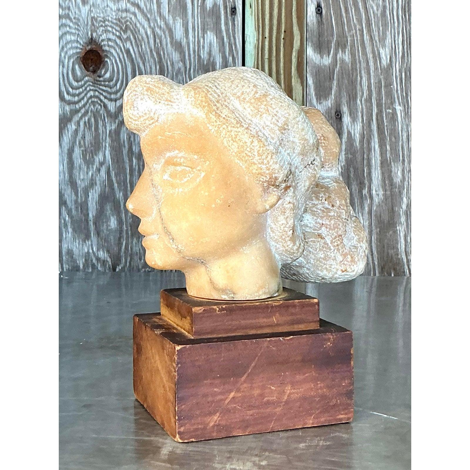 Pietra Busto di donna in pietra intagliata della metà del 20° secolo vintage A. Stone Sculpture in vendita