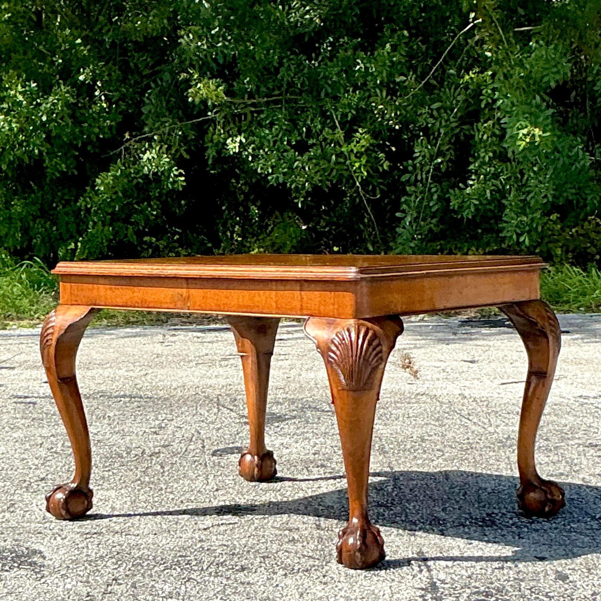 Hollywood Regency Mid 20th Century Vintage Boho Clamshell Burl Wood Side Table en vente