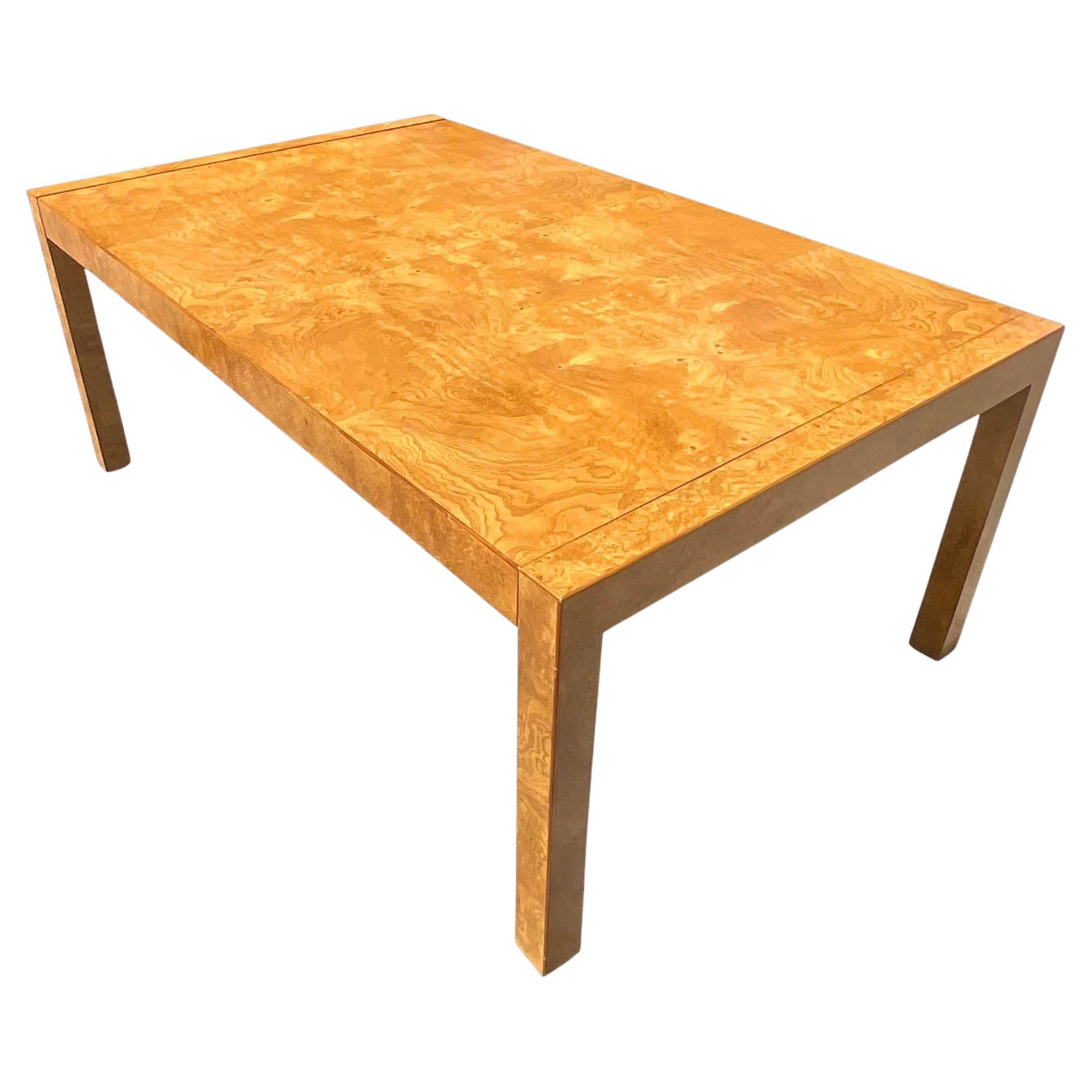 Mid 20th Century Vintage Boho John Widdicomb Extendable Burl Wood Dining Table (Table à manger extensible en bois de ronce) en vente