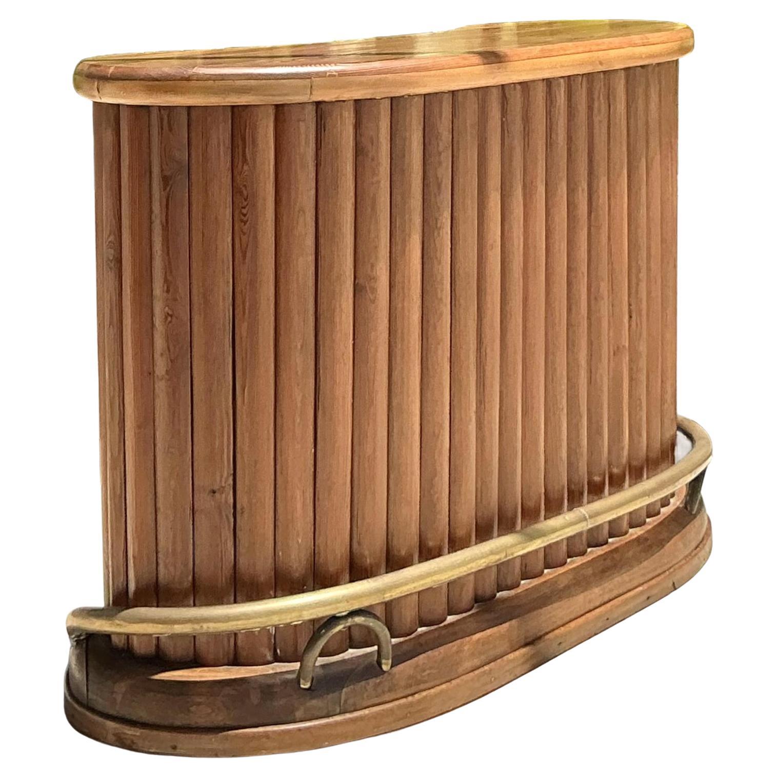 Mitte des 20. Jahrhunderts Vintage Boho Scalloped Wood Dry Bar