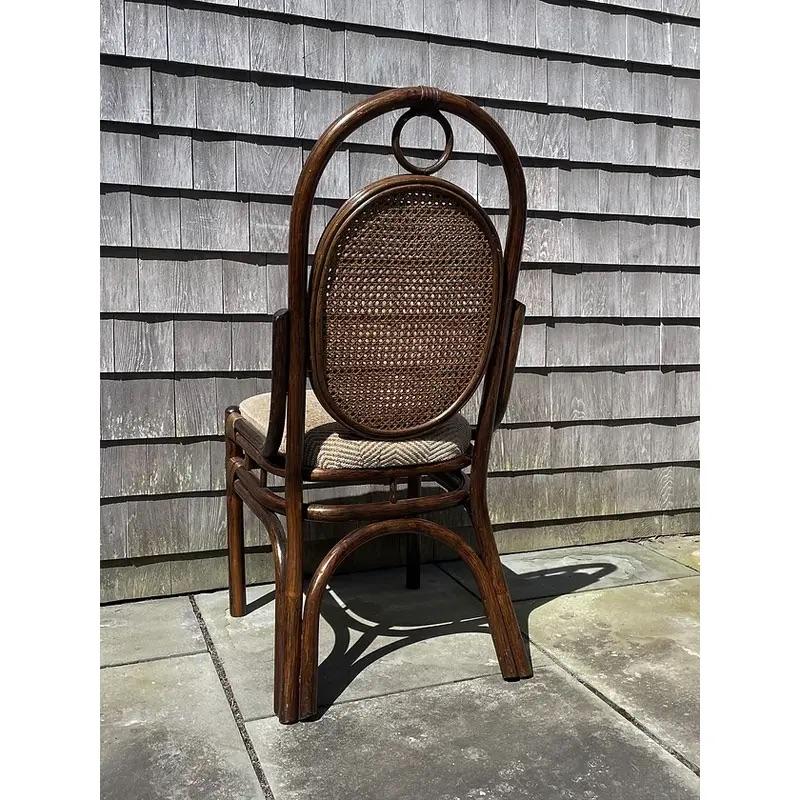 Sedie da pranzo ispirate a Thonet in legno di canna e bengala della metà del XX secolo - Set di 5 sedie In condizioni buone in vendita a Duxbury, MA