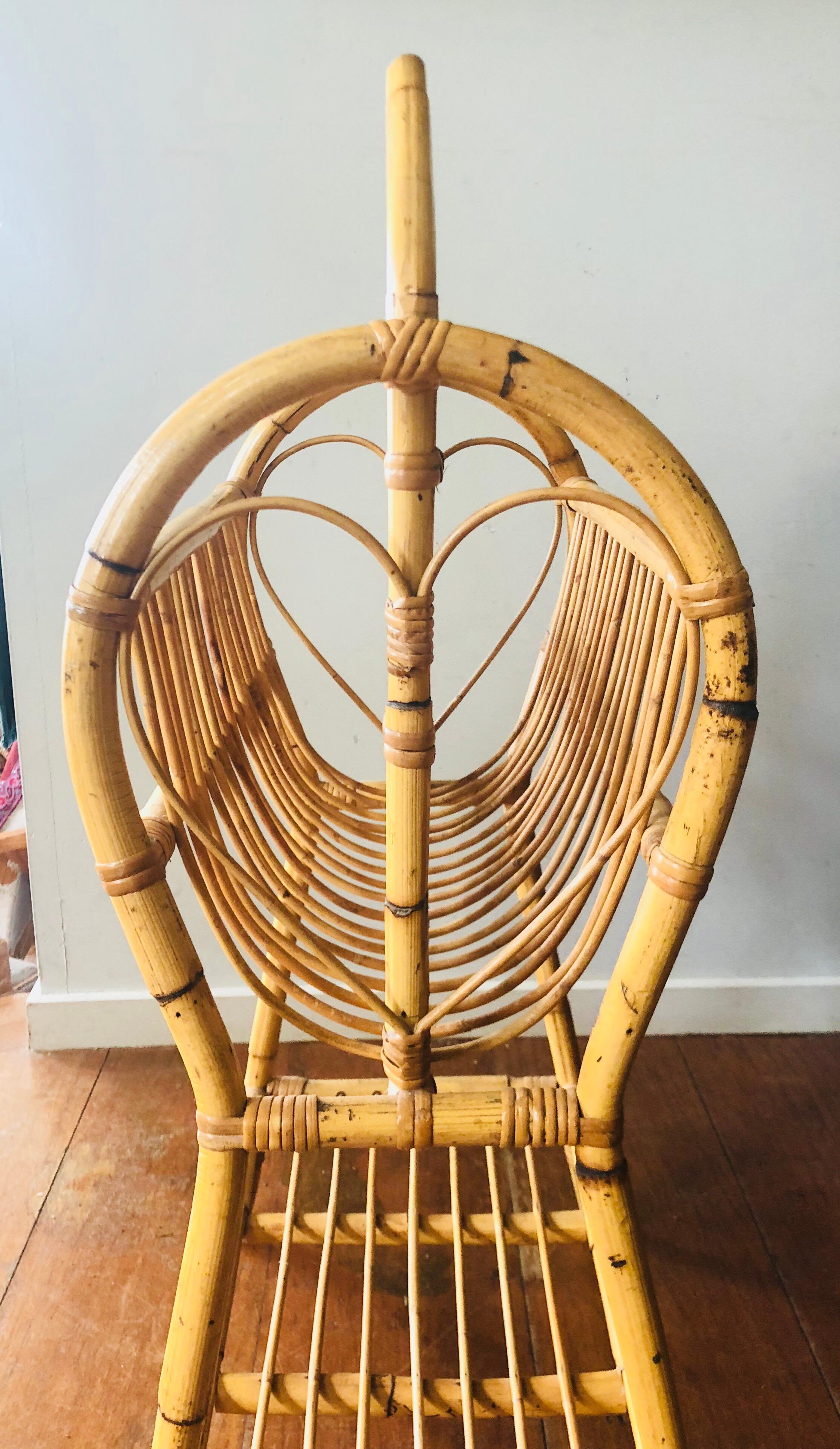 Mid-20th Century Vintage Cane Rattan Tall Magazine Rack In Good Condition For Sale In Church Point, NSW