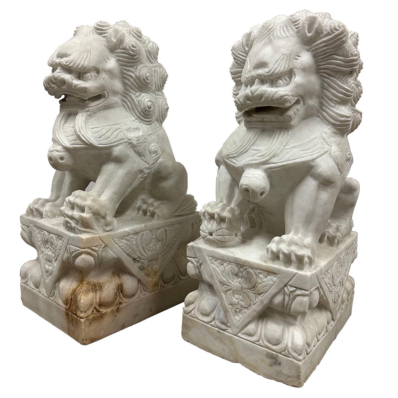 Chinese Export Mid-20th Century Vintage Chinese Carved Marble Stone Lion/Foo Dog For Sale