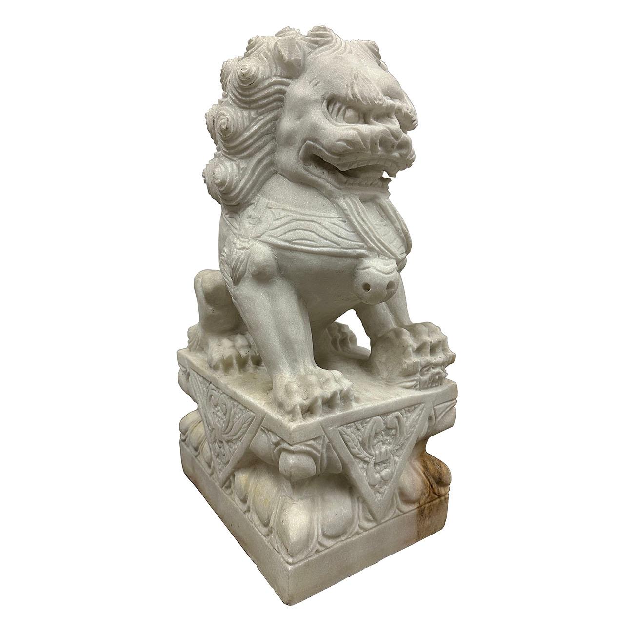 Mid-20th Century Vintage Chinese Carved Marble Stone Lion/Foo Dog For Sale 4