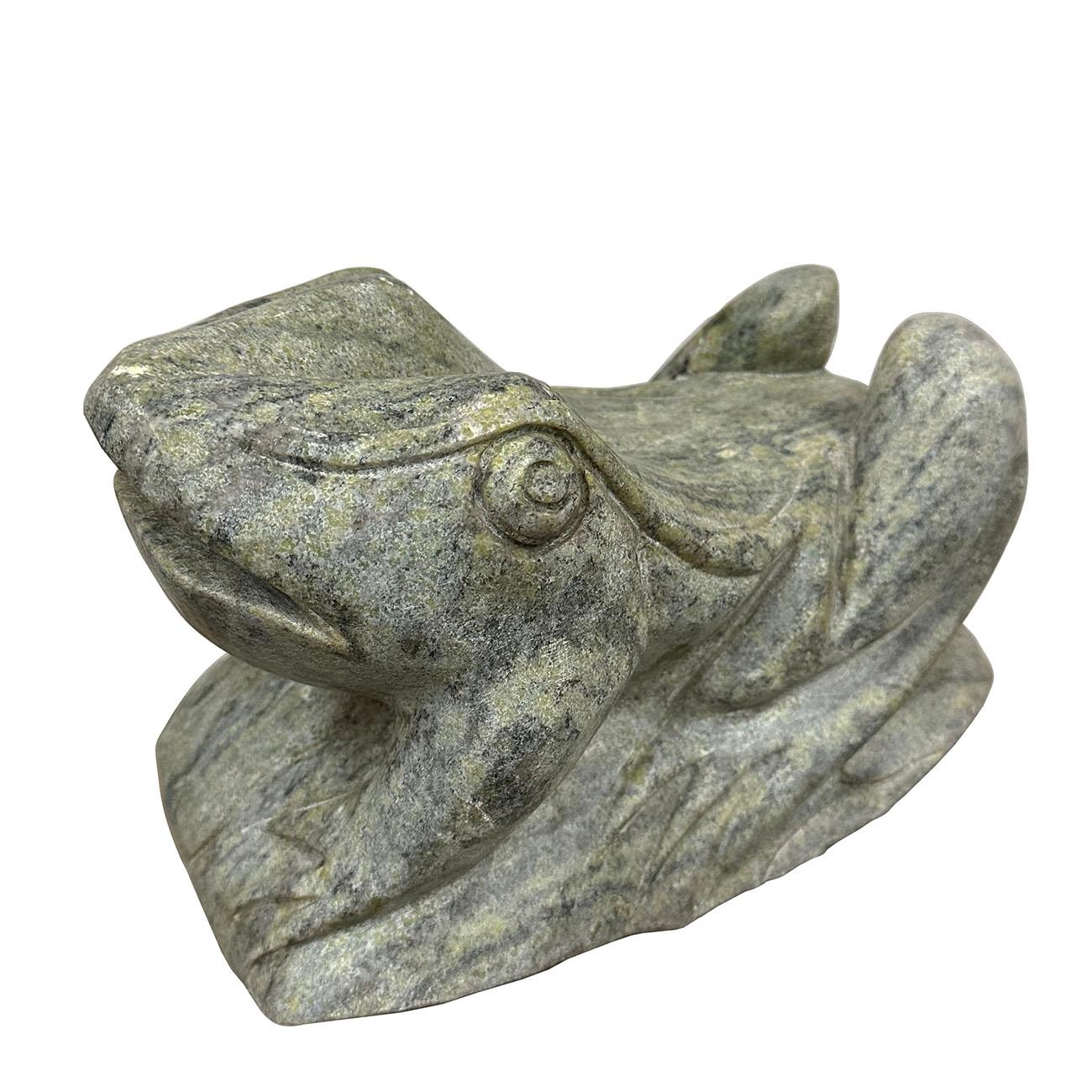This vintage Chinese stone frog sculpture is hand Craft with exquisite detail which was very common in stone sculptures. This sculpture is handcrafted from Mid-20th century using solid stone with very detailed hand Craft works which reflects the