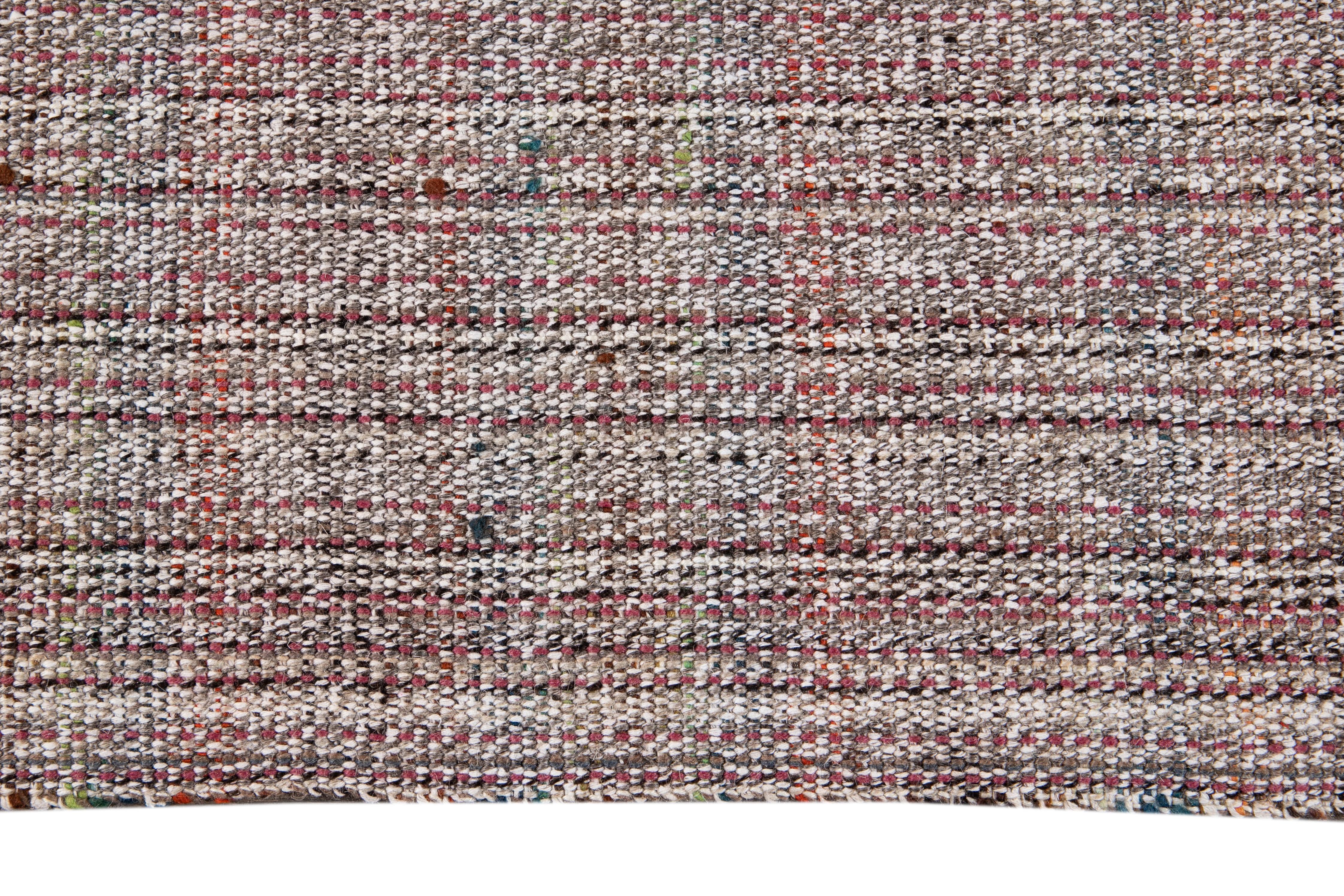 Mid-20th Century Vintage Flat-Weave Rug For Sale 4