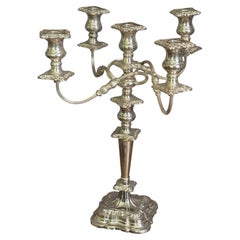 Milieu du XXe siècle, candélabre vintage à quatre branches, en cuivre plaqué argent