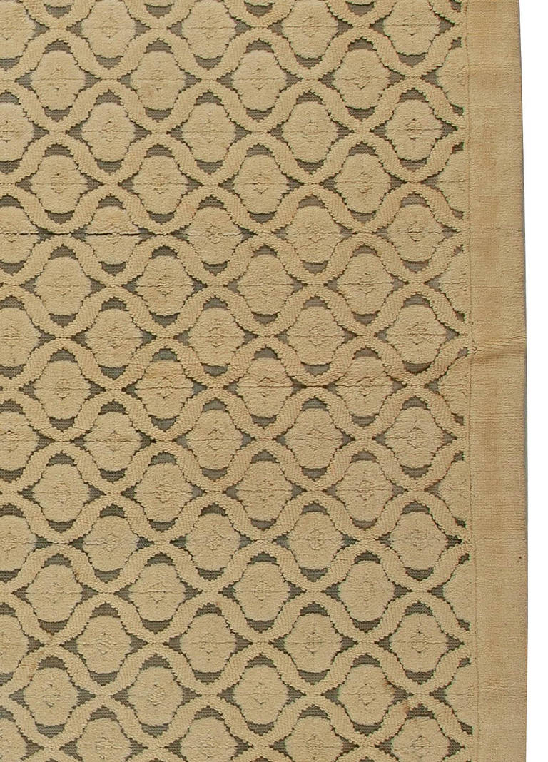 Midcentury Vintage French Modern Handmade Wool Rug  In Good Condition For Sale In New York, NY