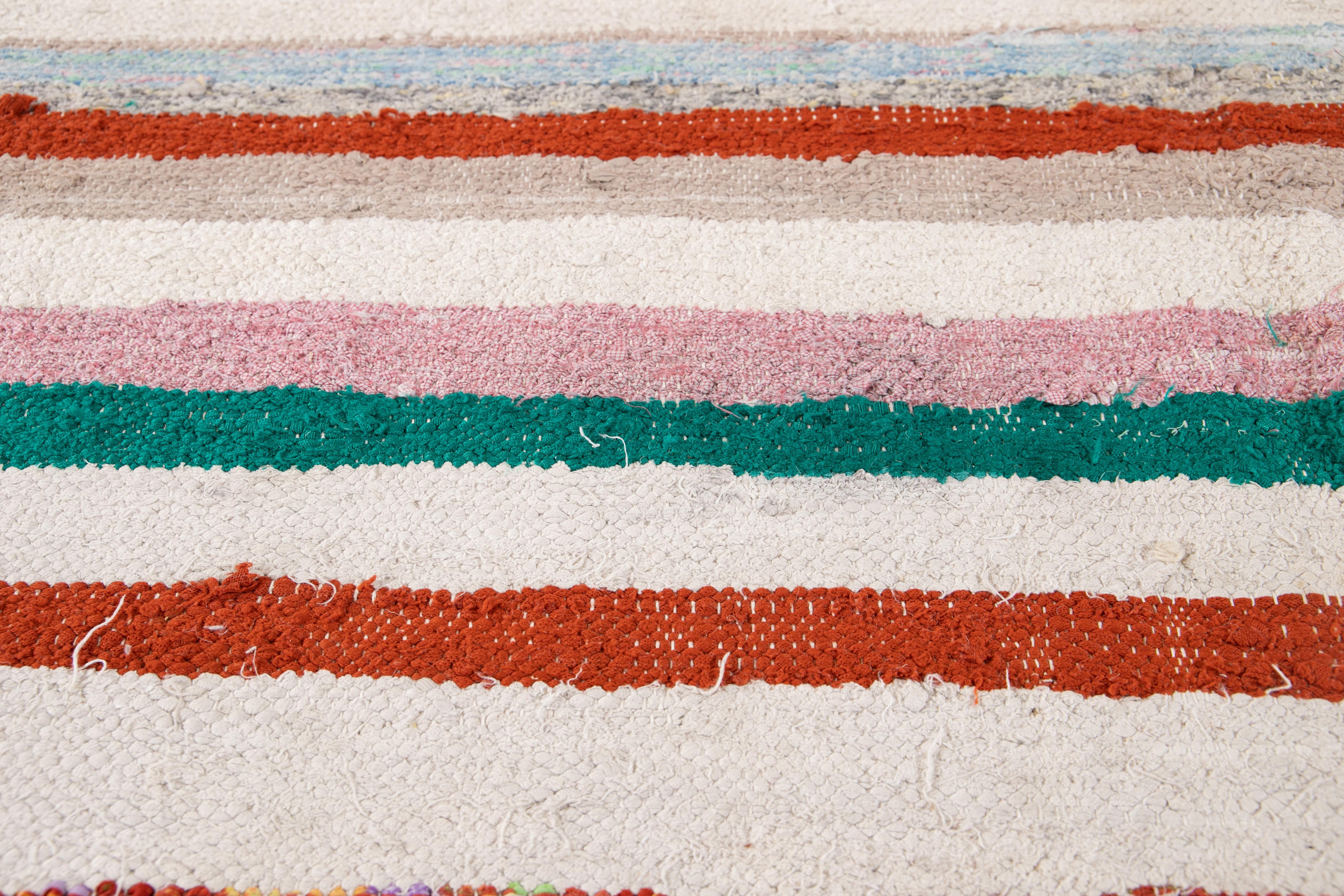 Mitte des 20. Jahrhunderts Vintage-Kilim-Wollteppich im Angebot 5