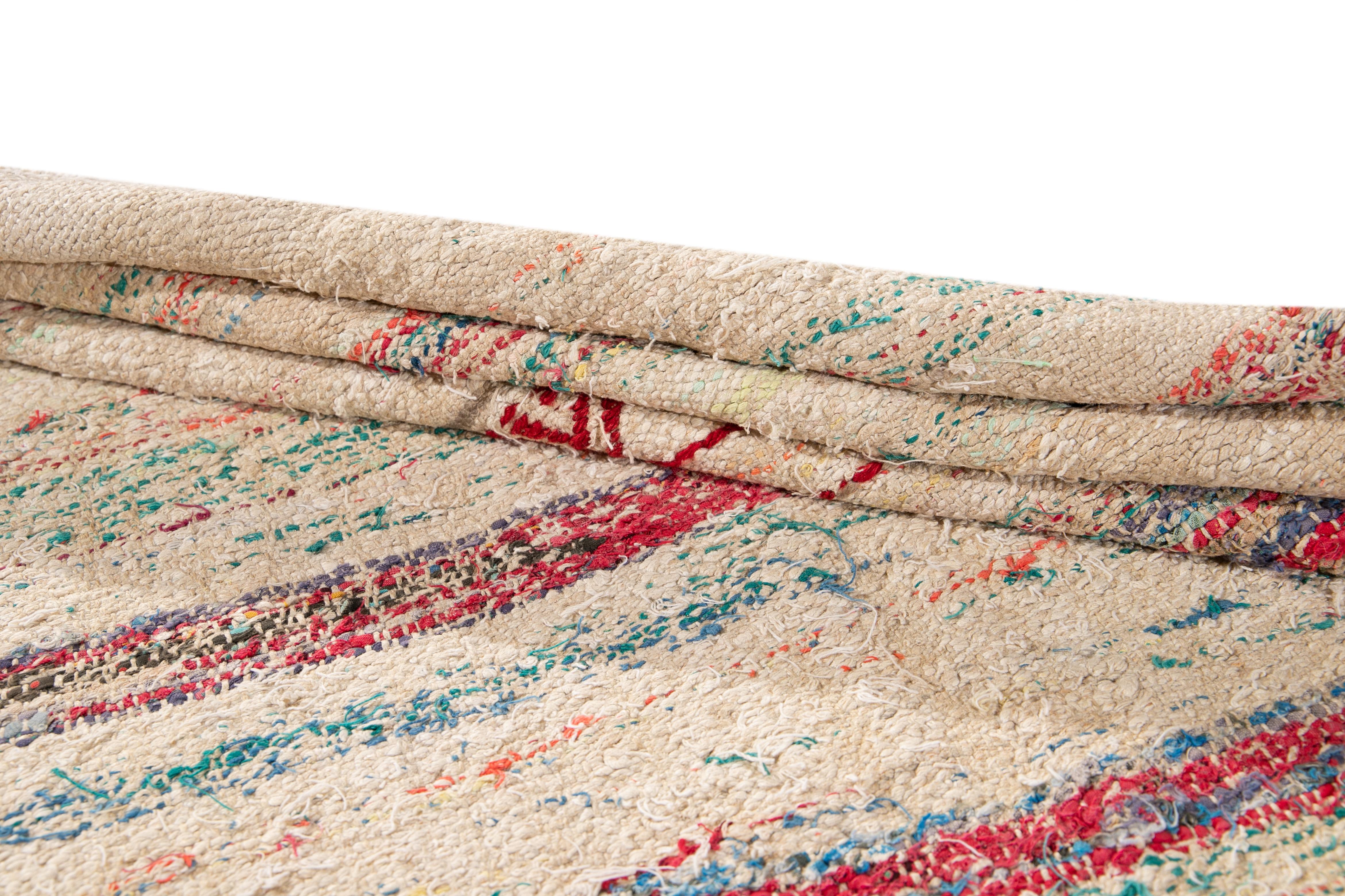 Laine Tapis Kilim vintage en laine du milieu du XXe siècle en vente