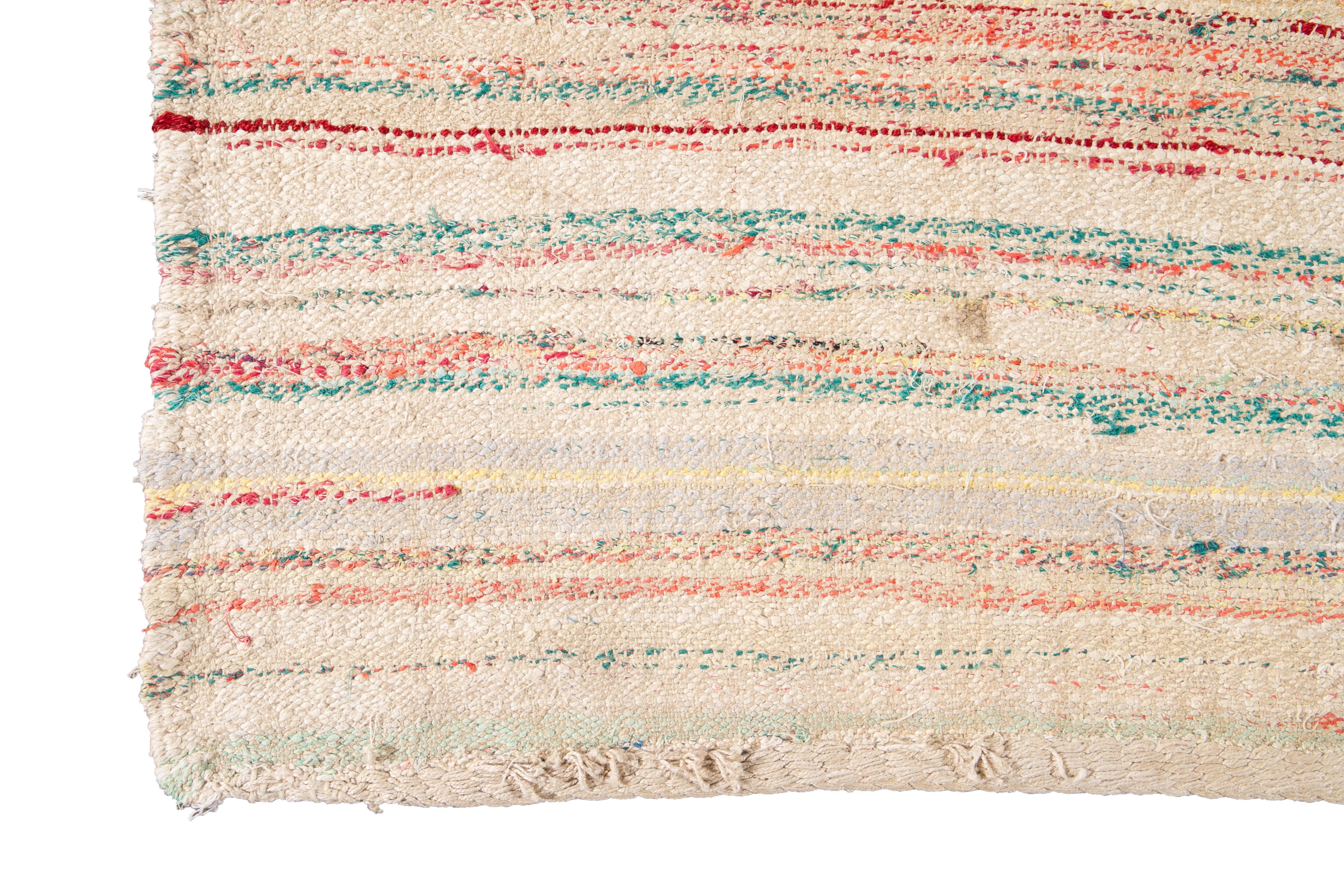 Tapis Kilim vintage en laine du milieu du XXe siècle en vente 2