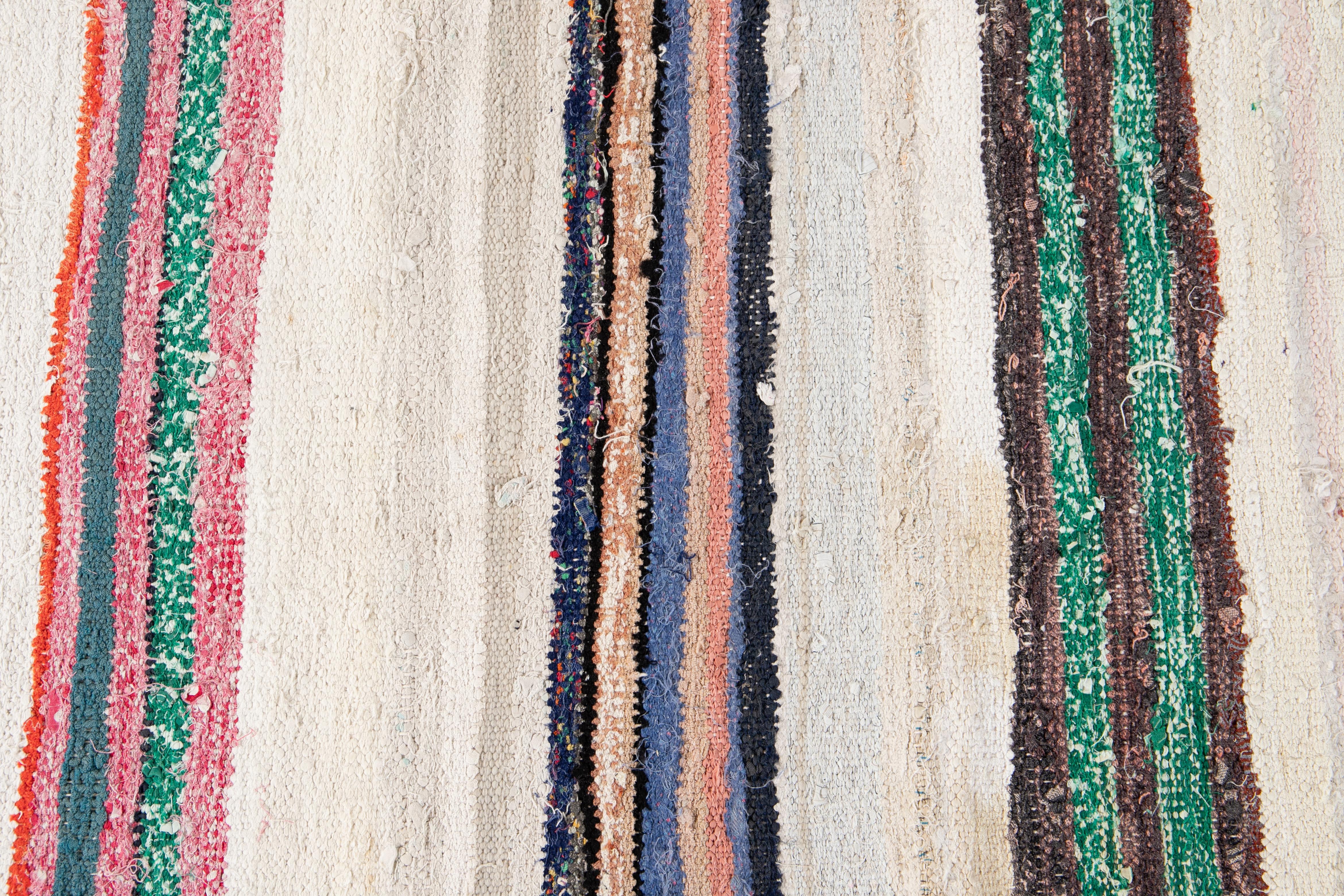 Mid-20th Century Vintage Kilim Wool Rug For Sale 4