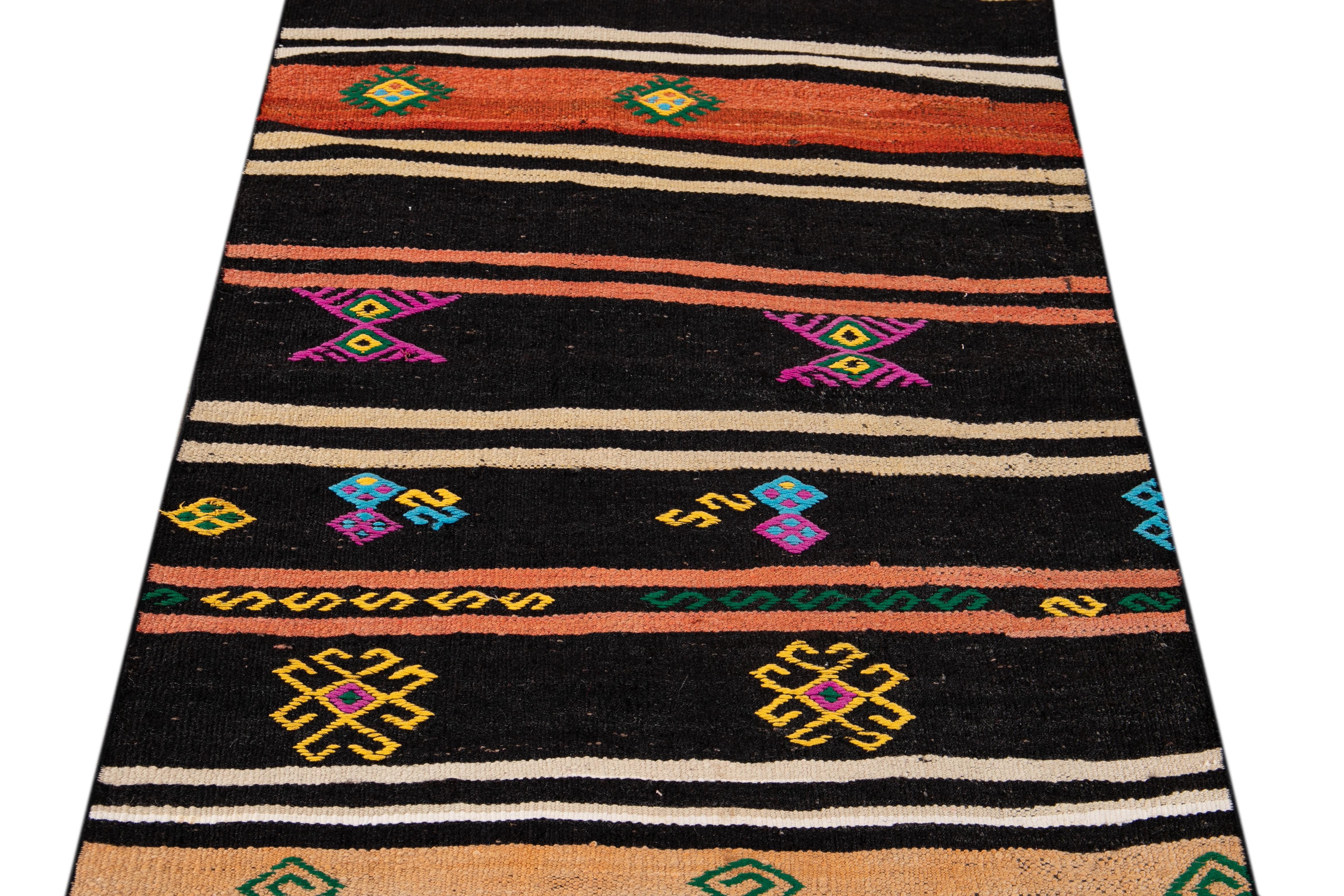 Rug & Kilim in lana vintage della metà del XX secolo in vendita 4