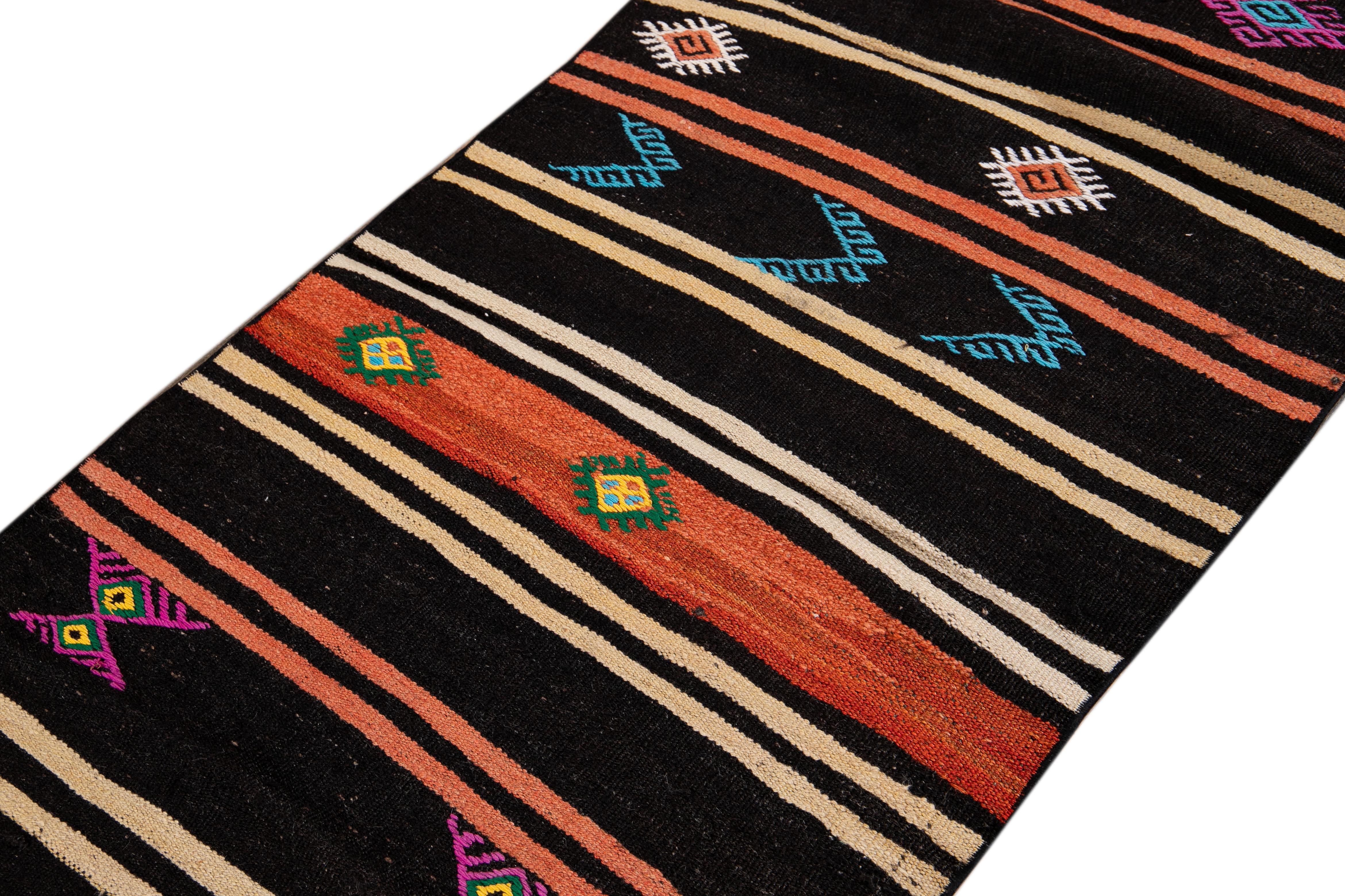 Rug & Kilim in lana vintage della metà del XX secolo in vendita 2