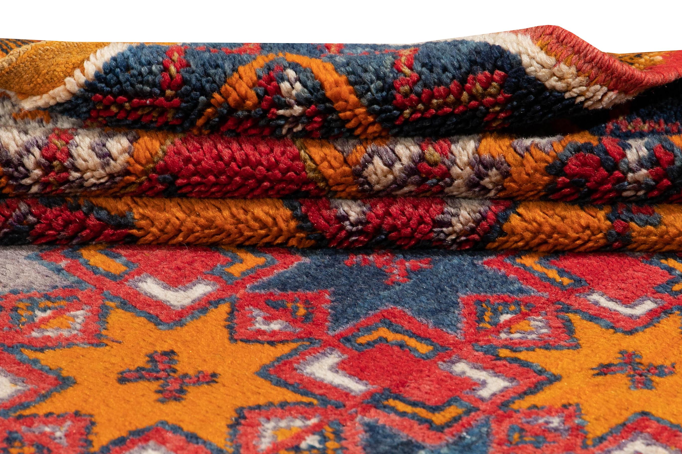 Mid-20th Century Vintage Moroccan Rug For Sale 7