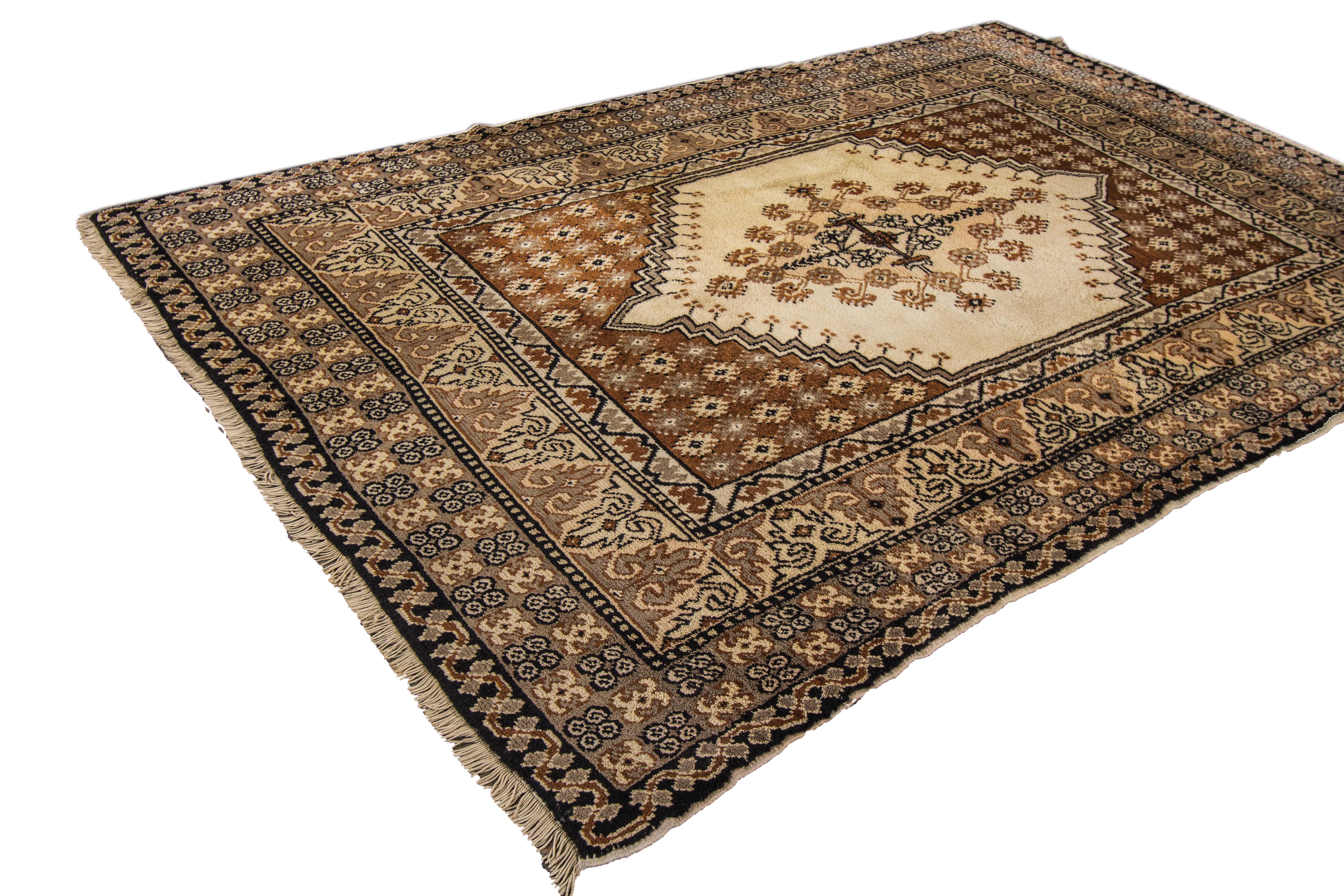 Mid-20th Century Vintage Moroccan Tribal Wool Rug  For Sale 4