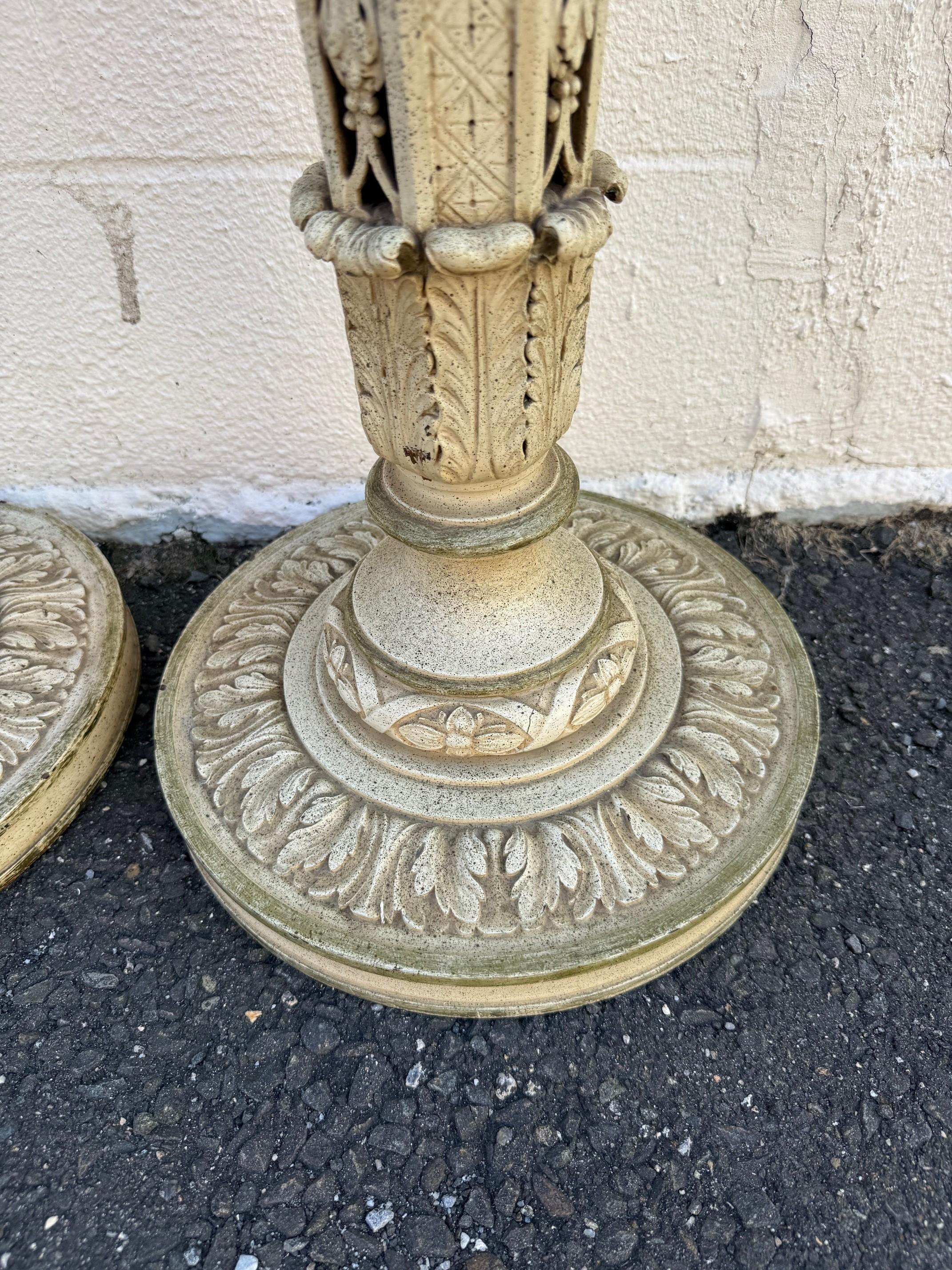 Mid 20th Century Vintage Pair of Painted Wood Pedestals or Plant Stands For Sale 12