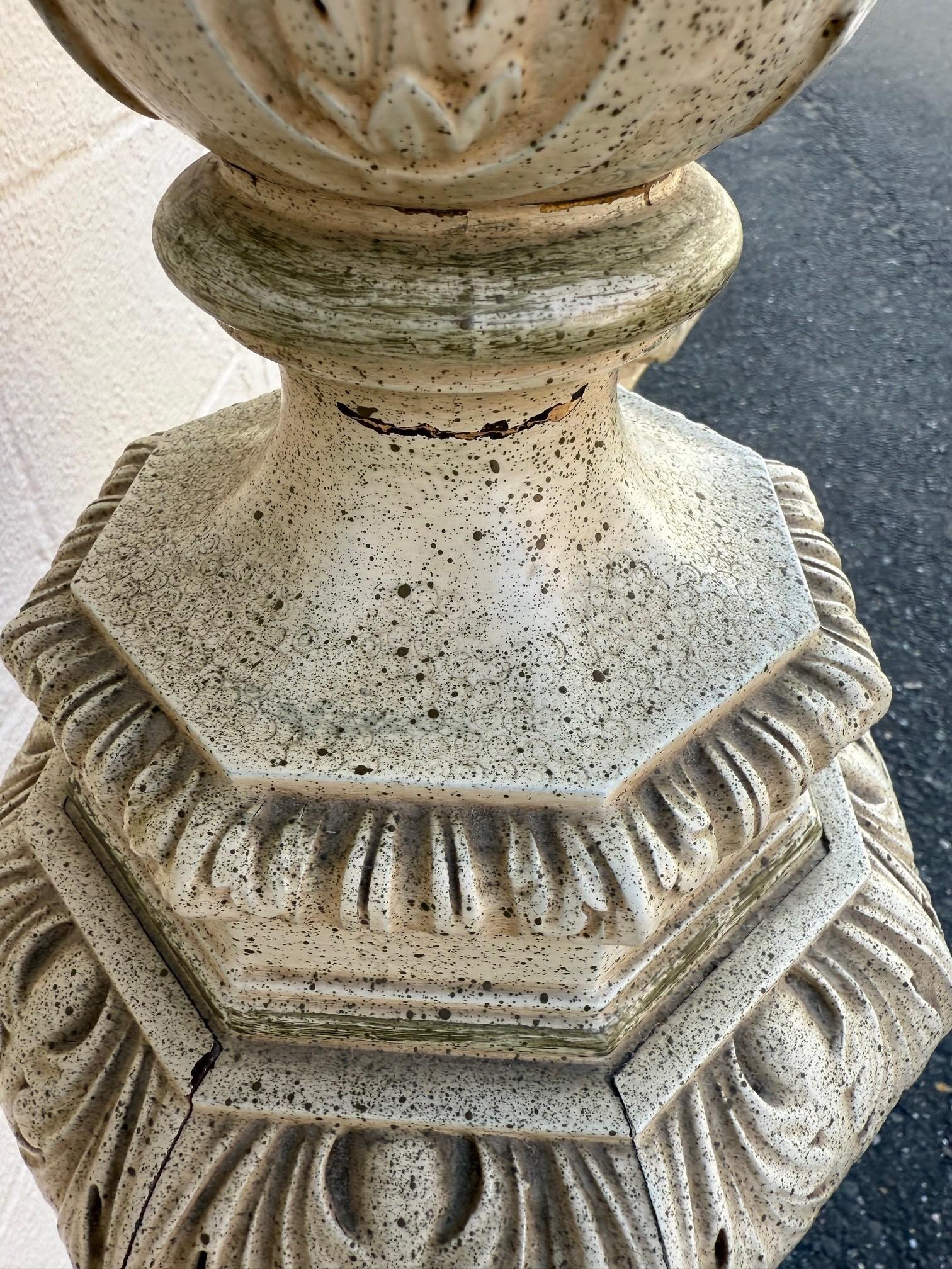 Mid 20th Century Vintage Pair of Painted Wood Pedestals or Plant Stands For Sale 13