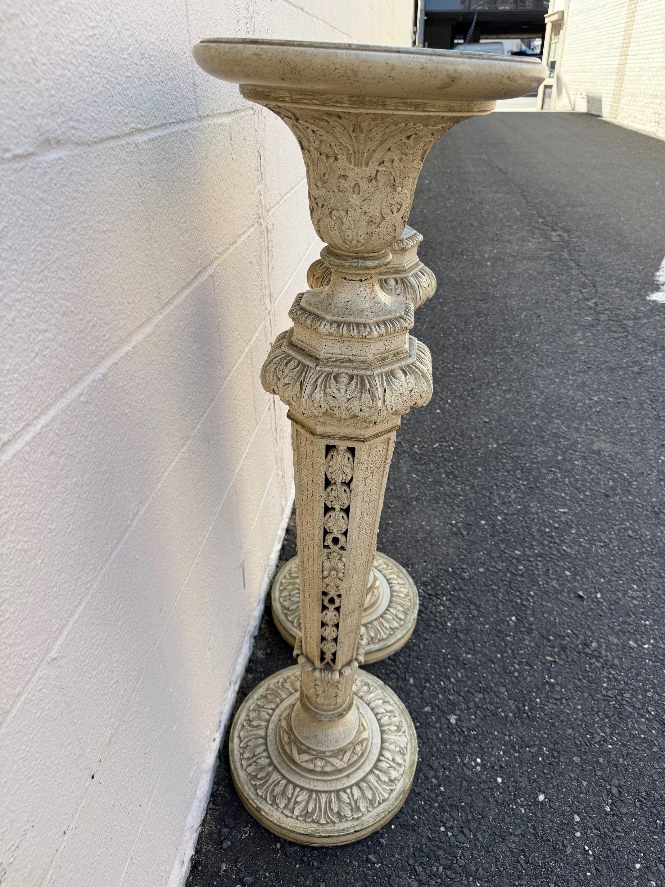 Mid 20th Century Vintage Pair of Painted Wood Pedestals or Plant Stands For Sale 2