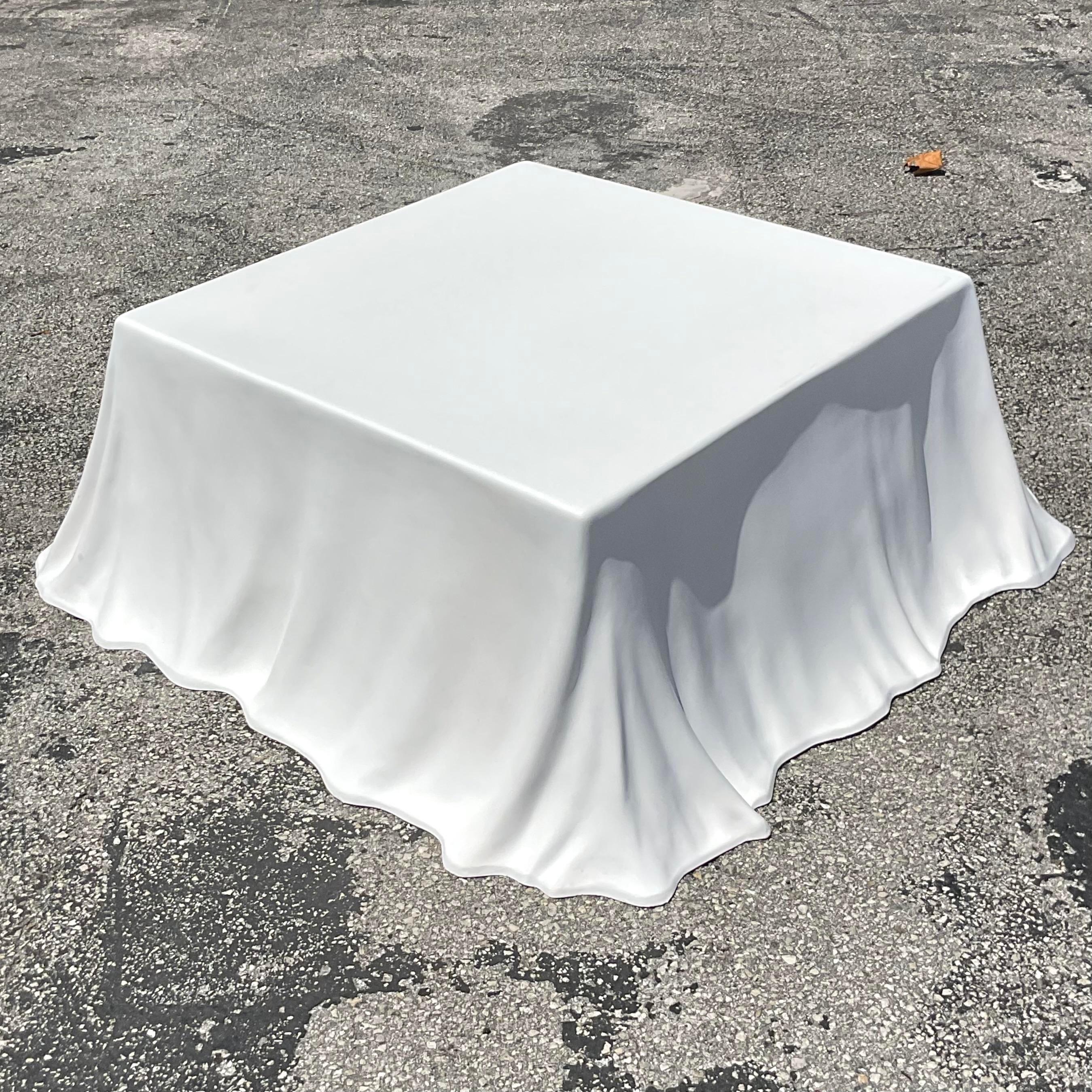 Mid 20th Century Vintage Regency Molded Fiberglass “Tovaglia” Coffee Table  In Good Condition For Sale In west palm beach, FL