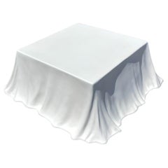 Mitte des 20. Jahrhunderts Vintage Regency Couchtisch aus geformtem Fiberglas Tovaglia