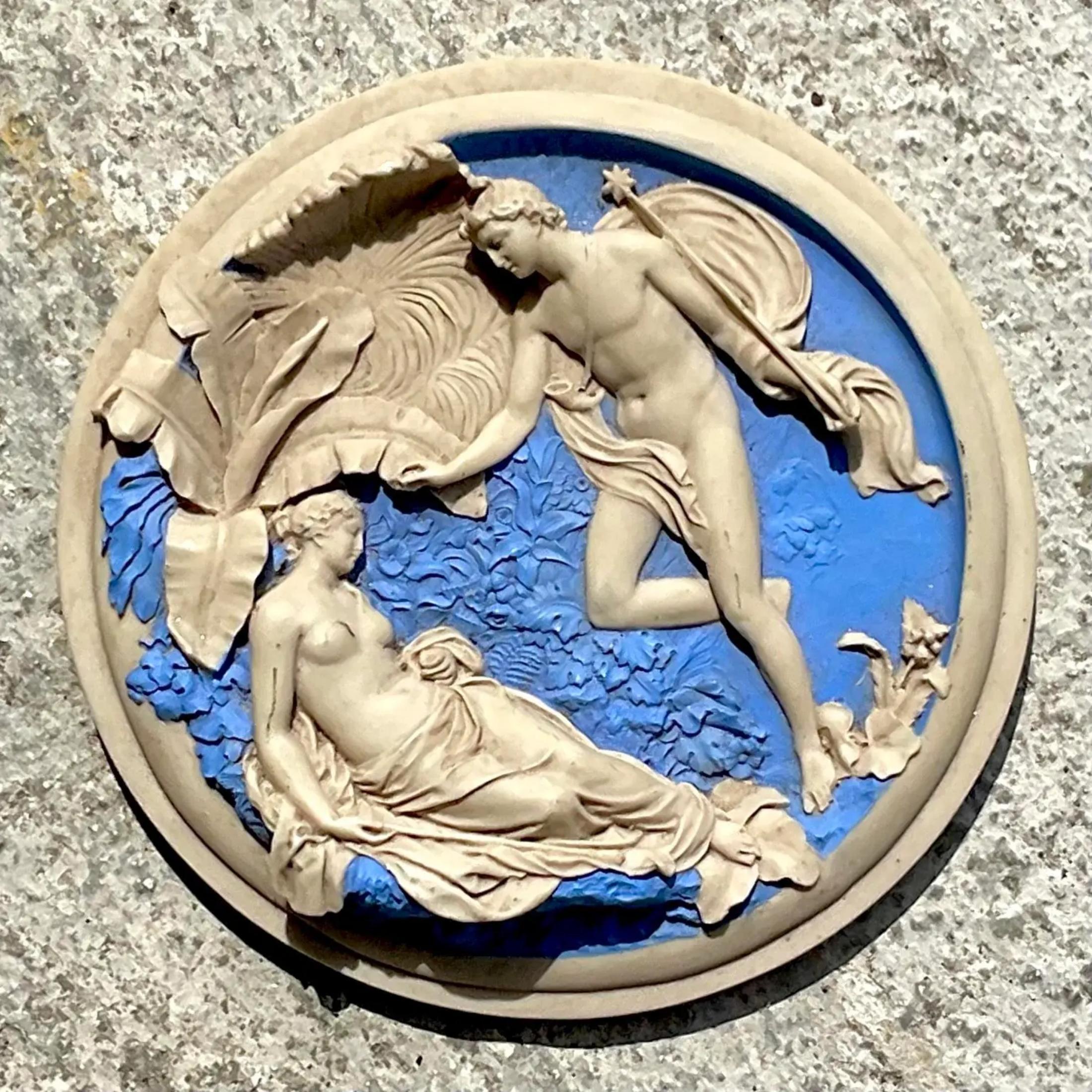 Mid 20th Century Vintage Regency Resin Italian Frieze Medallion In Good Condition For Sale In west palm beach, FL