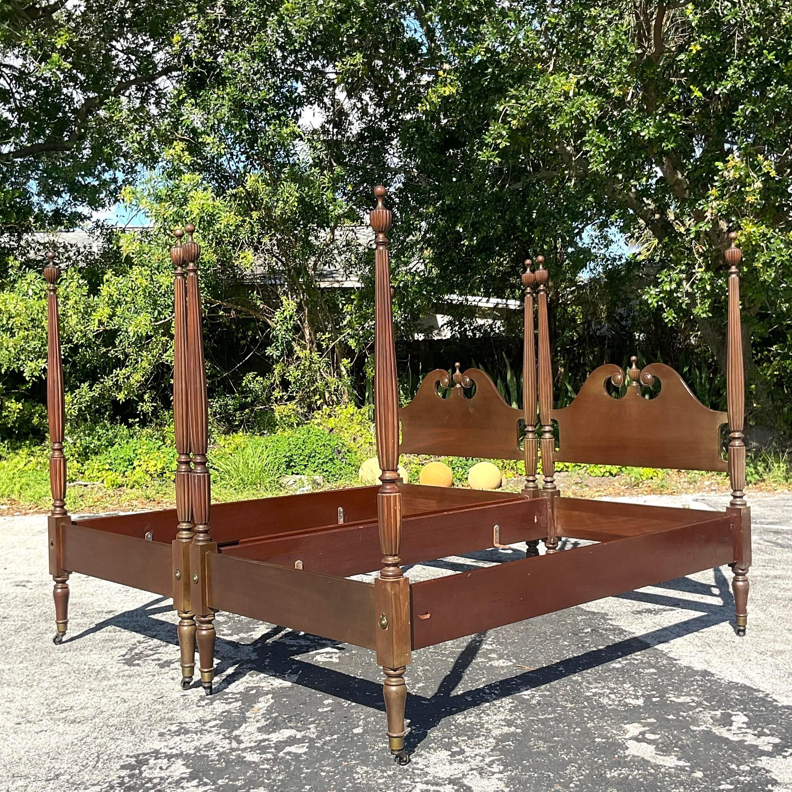 Mid 20th Century Vintage Regency Twin Georgian Poster Beds - a Pair In Good Condition For Sale In west palm beach, FL