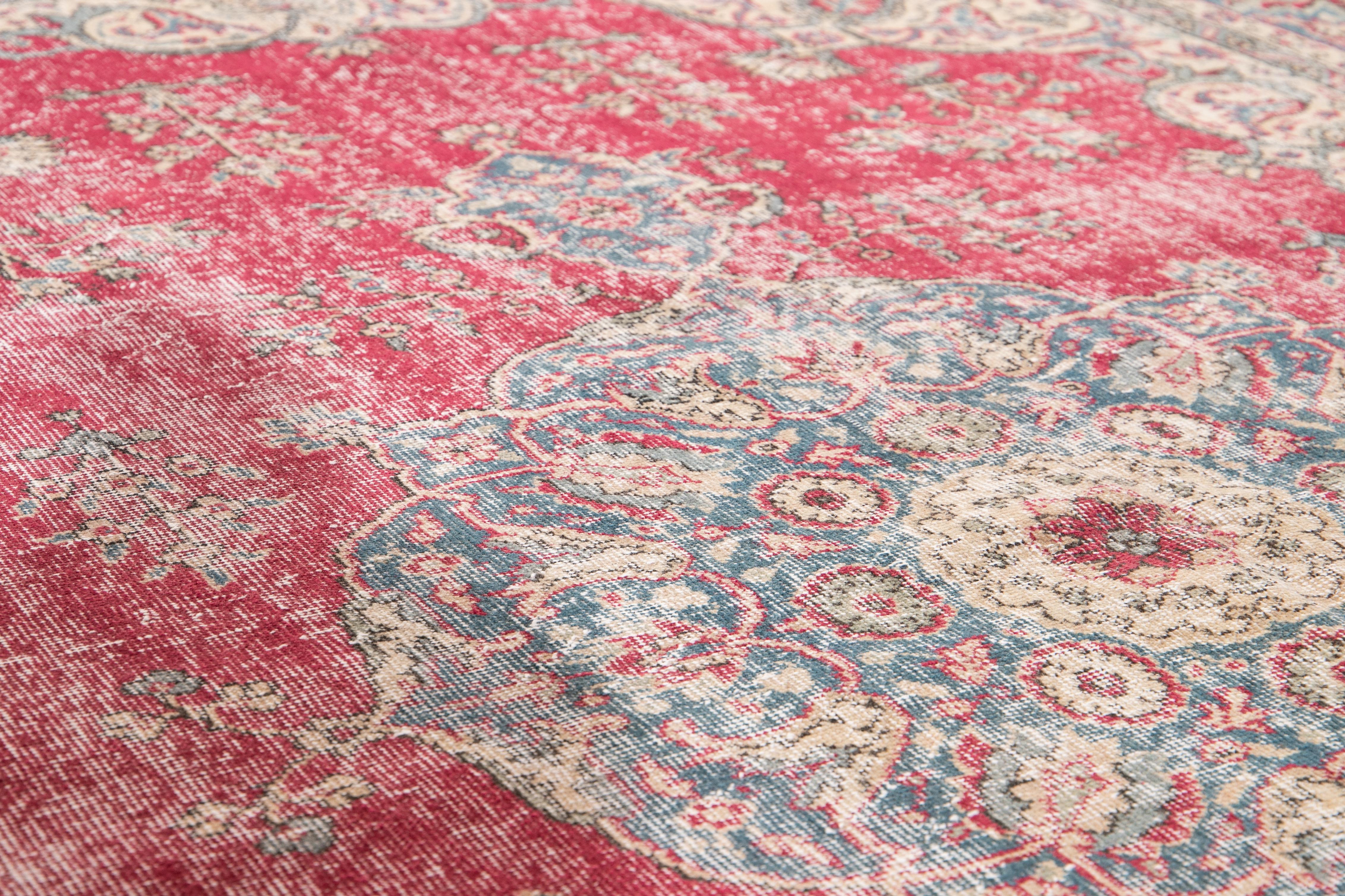 Mitte des 20. Jahrhunderts Vintage Sivas Wollteppich im Zustand „Gut“ im Angebot in Norwalk, CT