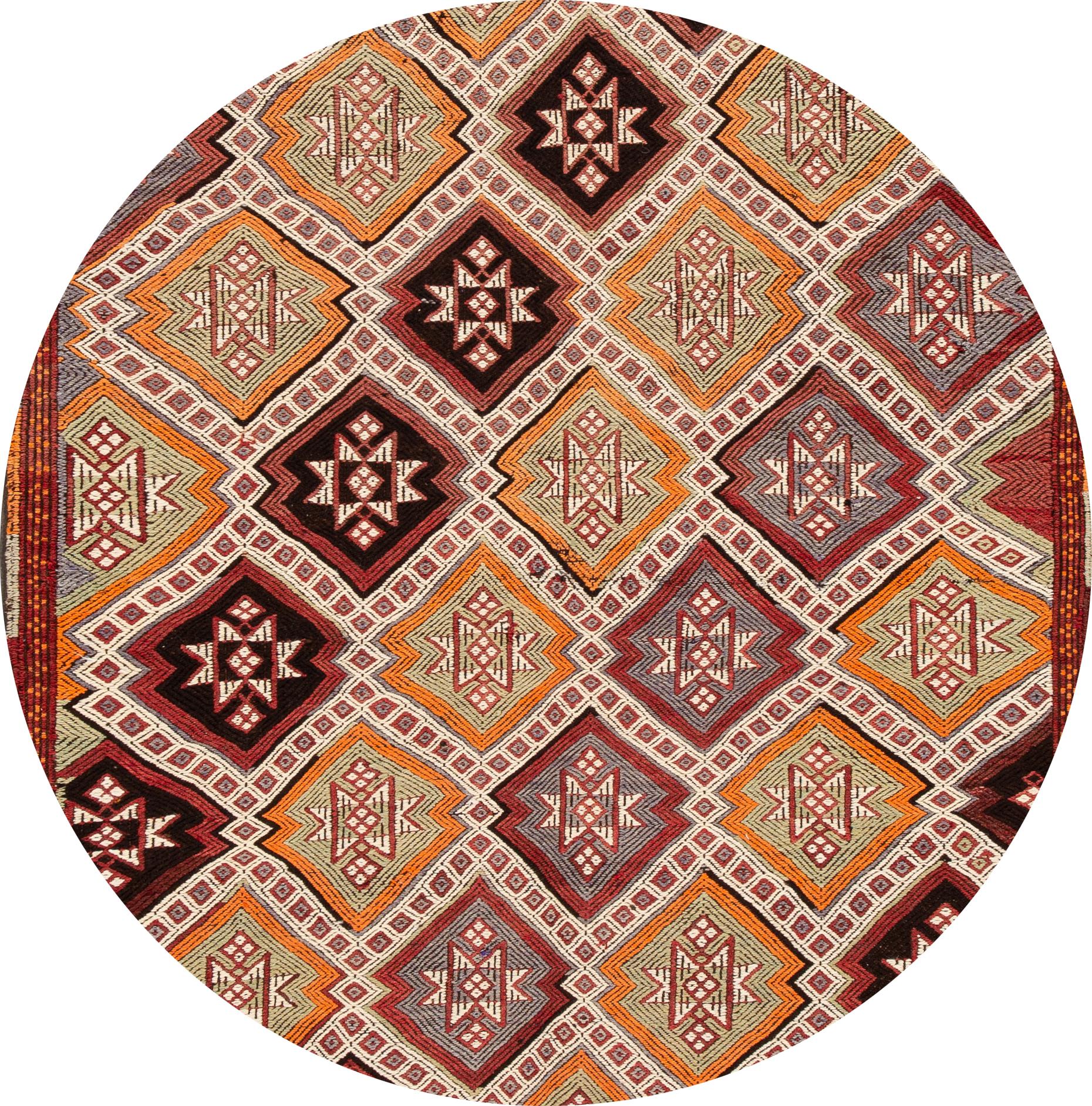 This Sumakh features an all-over style with a multi-color pattern.
This rug measures 5'2'' x 10'09''.