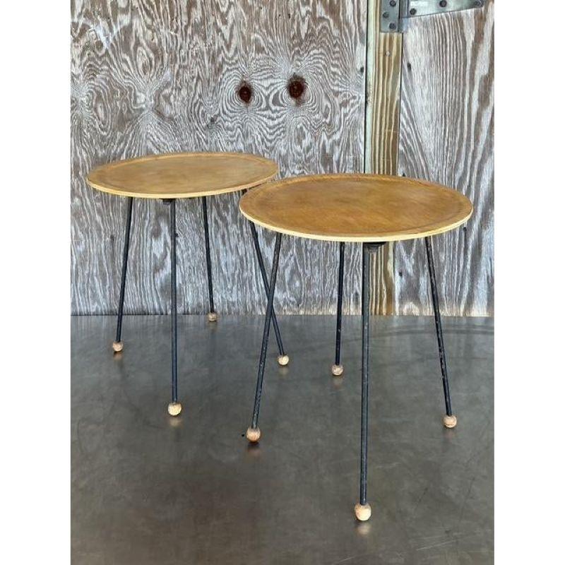 Milieu du 20e siècle Vintage Tony Paul Tempo Group Tray Tables - A Pair en vente 1