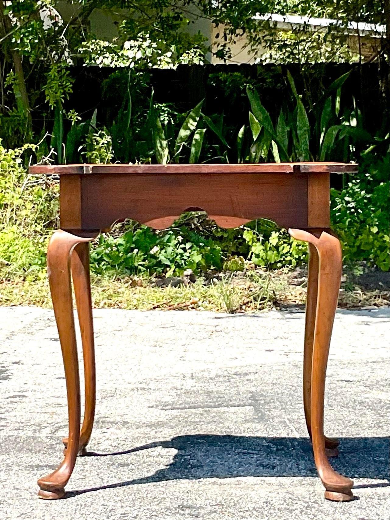 Mid 20th Century Vintage Traditional Knotty Pine Side Table For Sale 2