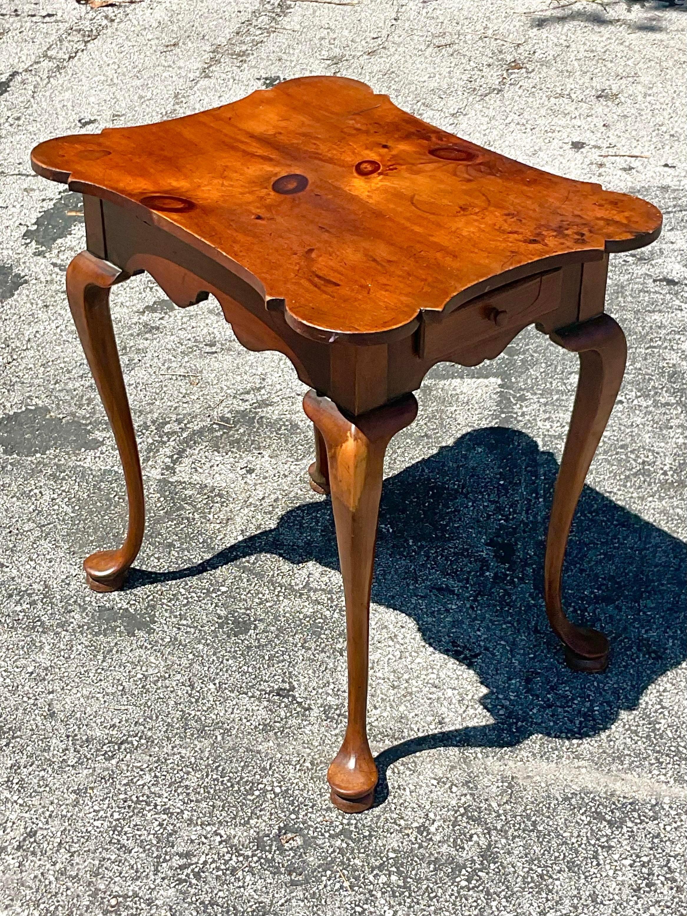 Mid 20th Century Vintage Traditional Knotty Pine Side Table For Sale 3