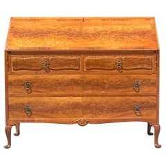 Milieu du 20ème siècle Vintage Traditional Royal Furniture Drop Top Writing Desk
