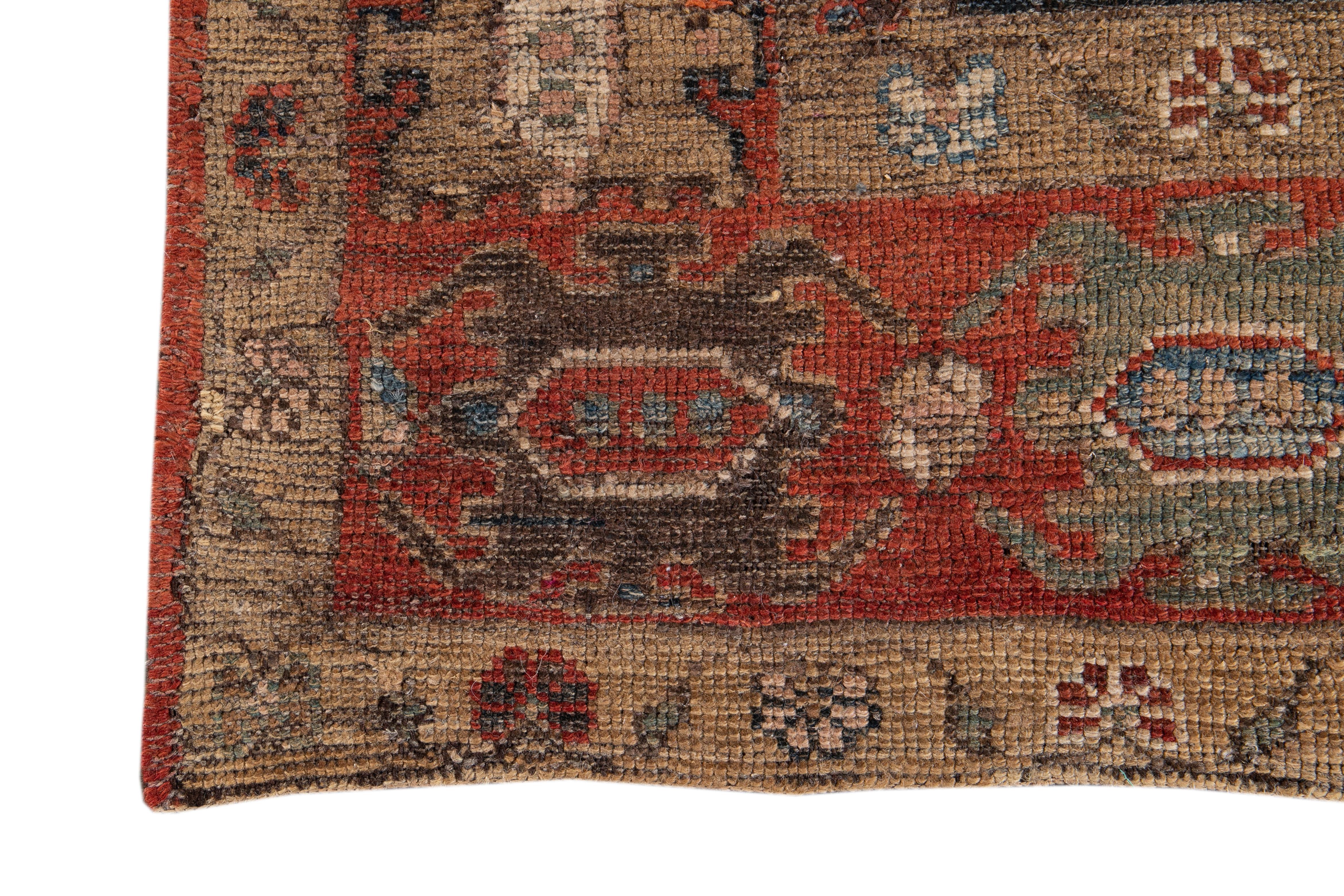 Handgefertigter Vintage Stammeskunst-Teppich in Blau in Bakshaish (Ende des 20. Jahrhunderts) im Angebot