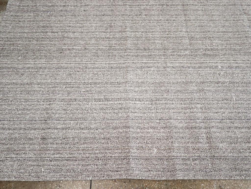 Wool Mid-20th Century Vintage Turkish Flatweave Kilim Room Size Carpet For Sale