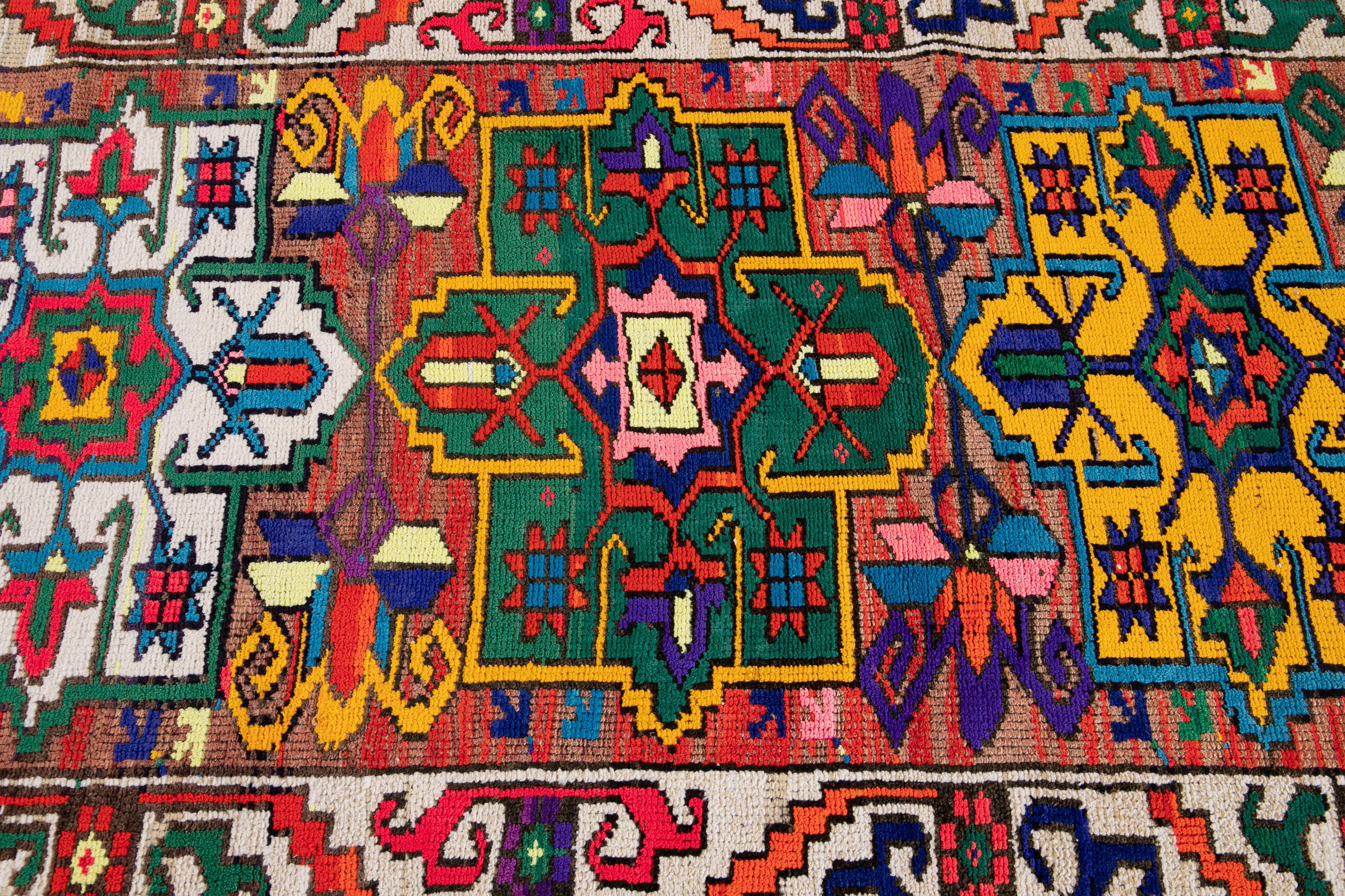Tapis de couloir turc vintage en laine du milieu du XXe siècle en vente 3