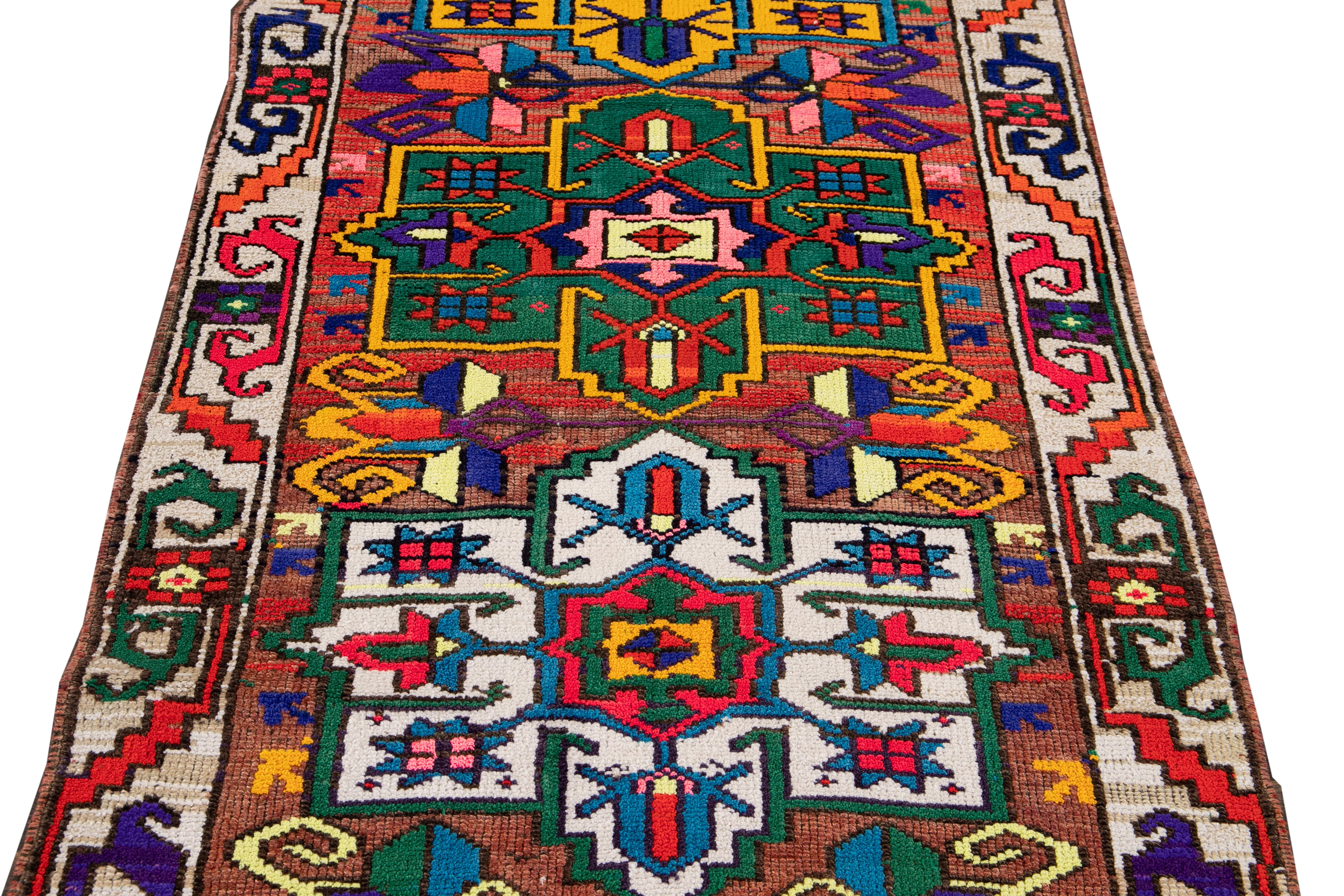 Tapis de couloir turc vintage en laine du milieu du XXe siècle en vente 5