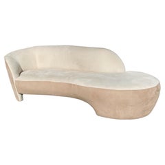 Mid-20th Century Vladimir Keagan Weiman Preview Kidney Shaped Sofa Chaise