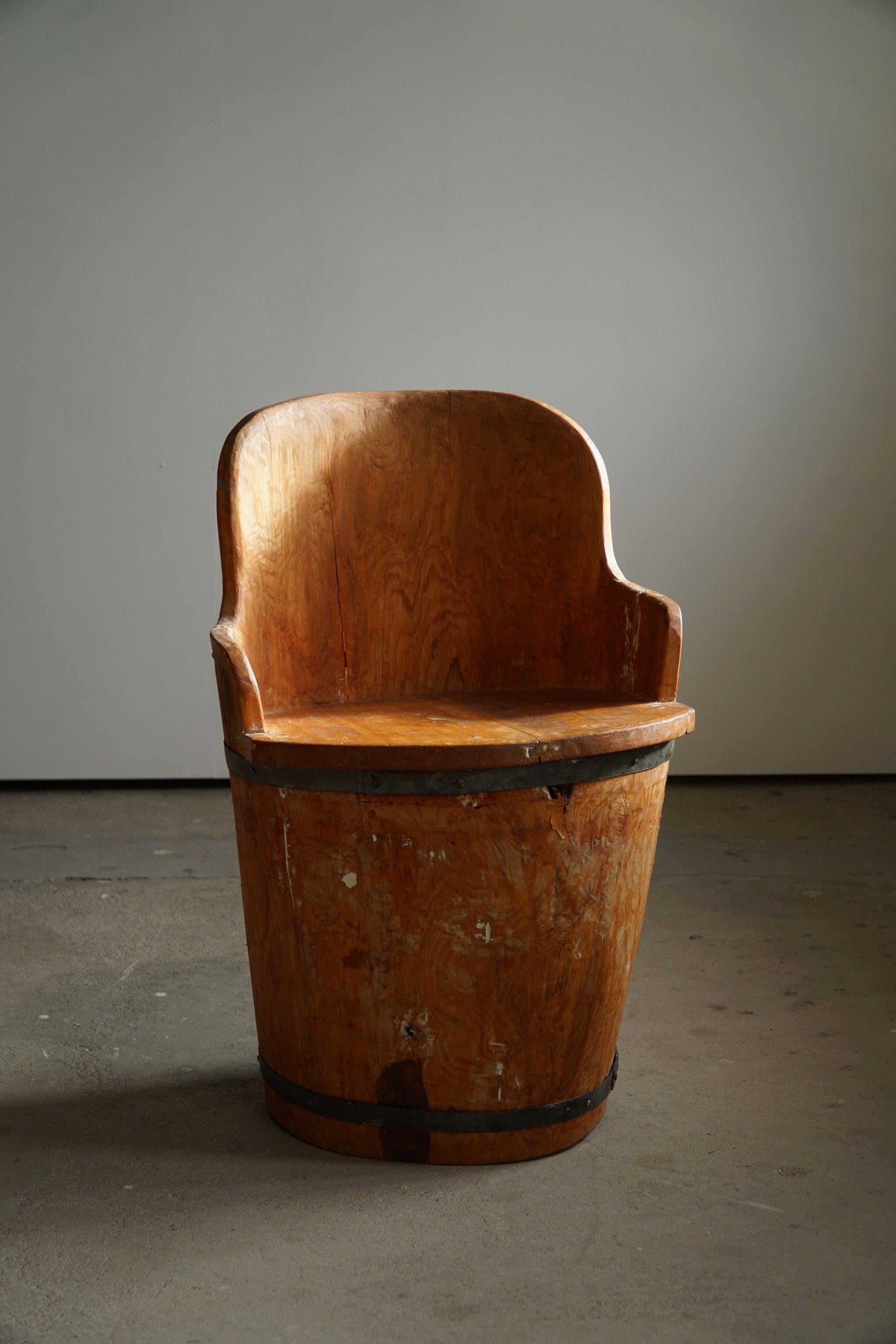 Mid 20th Century Wabi Sabi Stump Chair in Pine, by a Swedish Cabinetmaker, 1950s In Fair Condition For Sale In Odense, DK