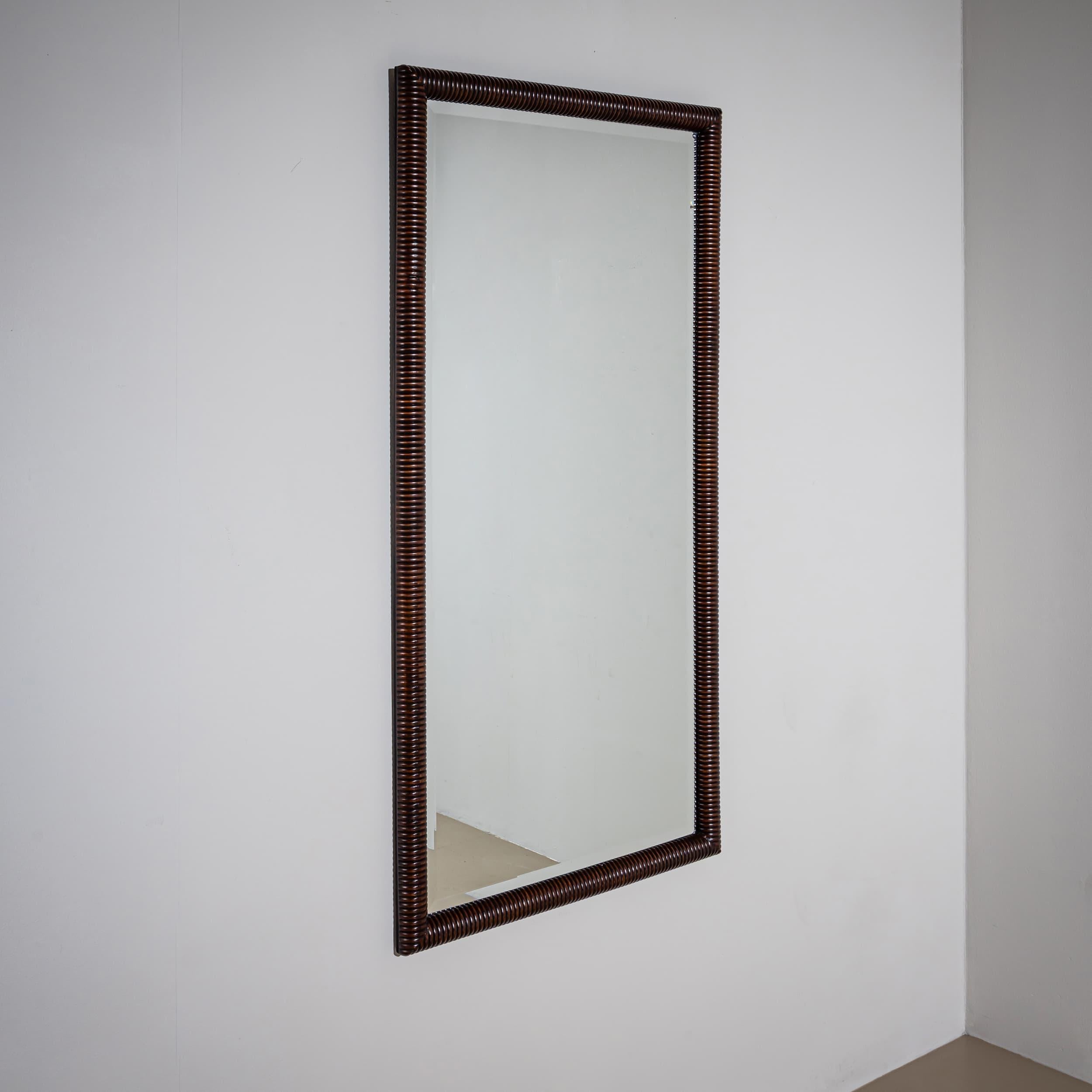 Mid-20th Century Wall Mirror in Ribbed Walnut Frame, Italy In Good Condition For Sale In New York, NY