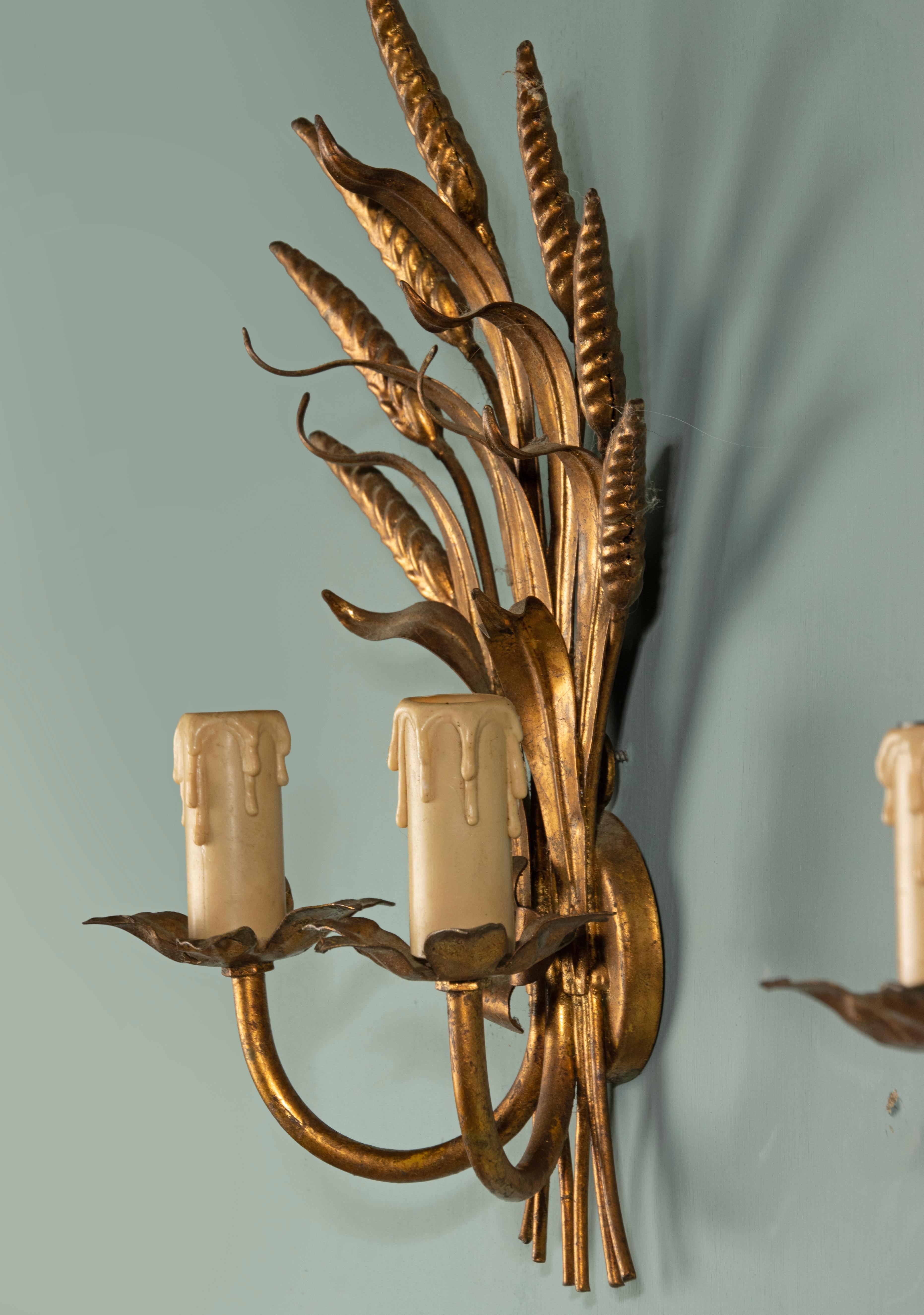 Appliques murales du milieu du XXe siècle - Style Coco Chanel - Laiton doré - Gerbe de blé en vente 3