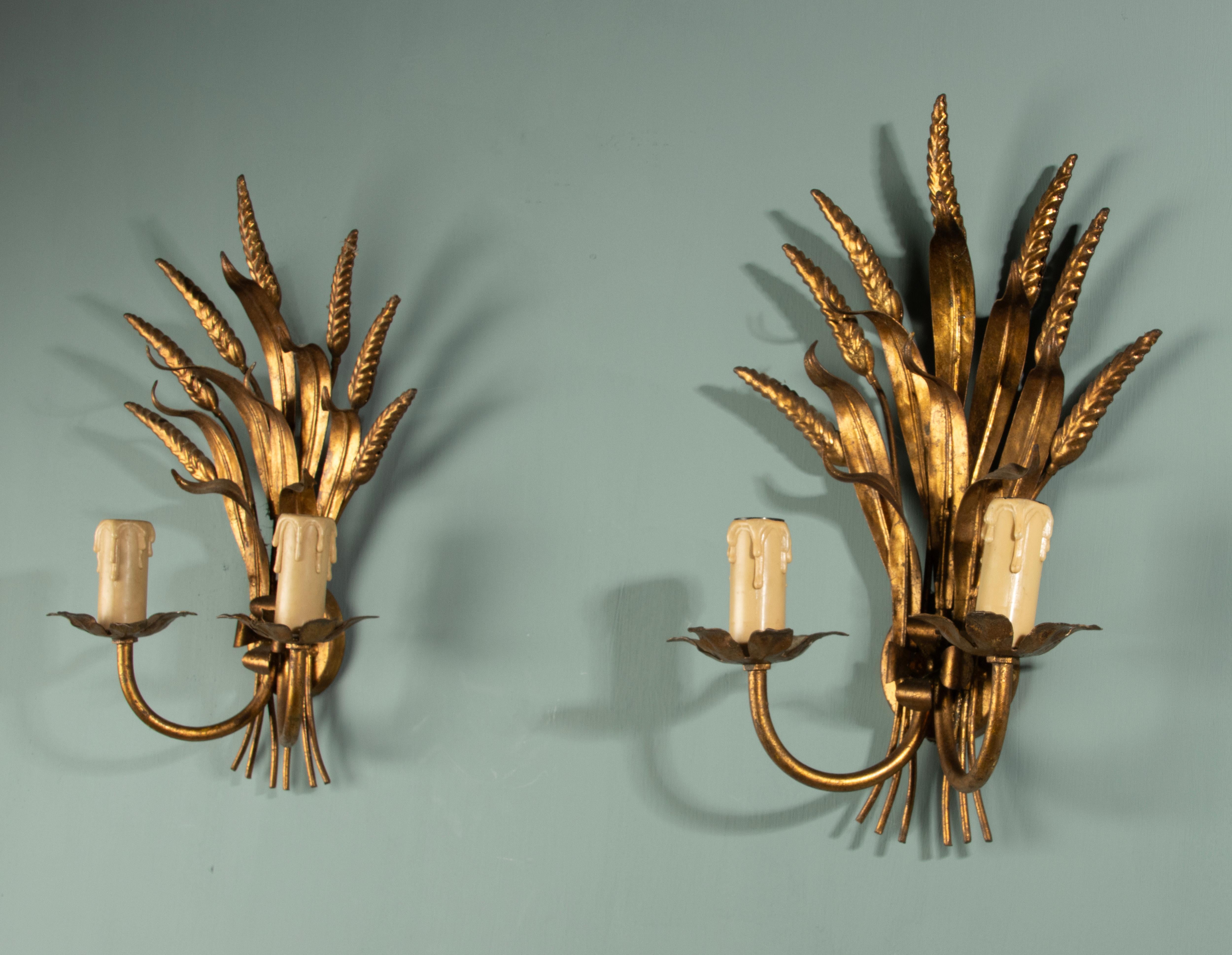 Appliques murales du milieu du XXe siècle - Style Coco Chanel - Laiton doré - Gerbe de blé en vente 5