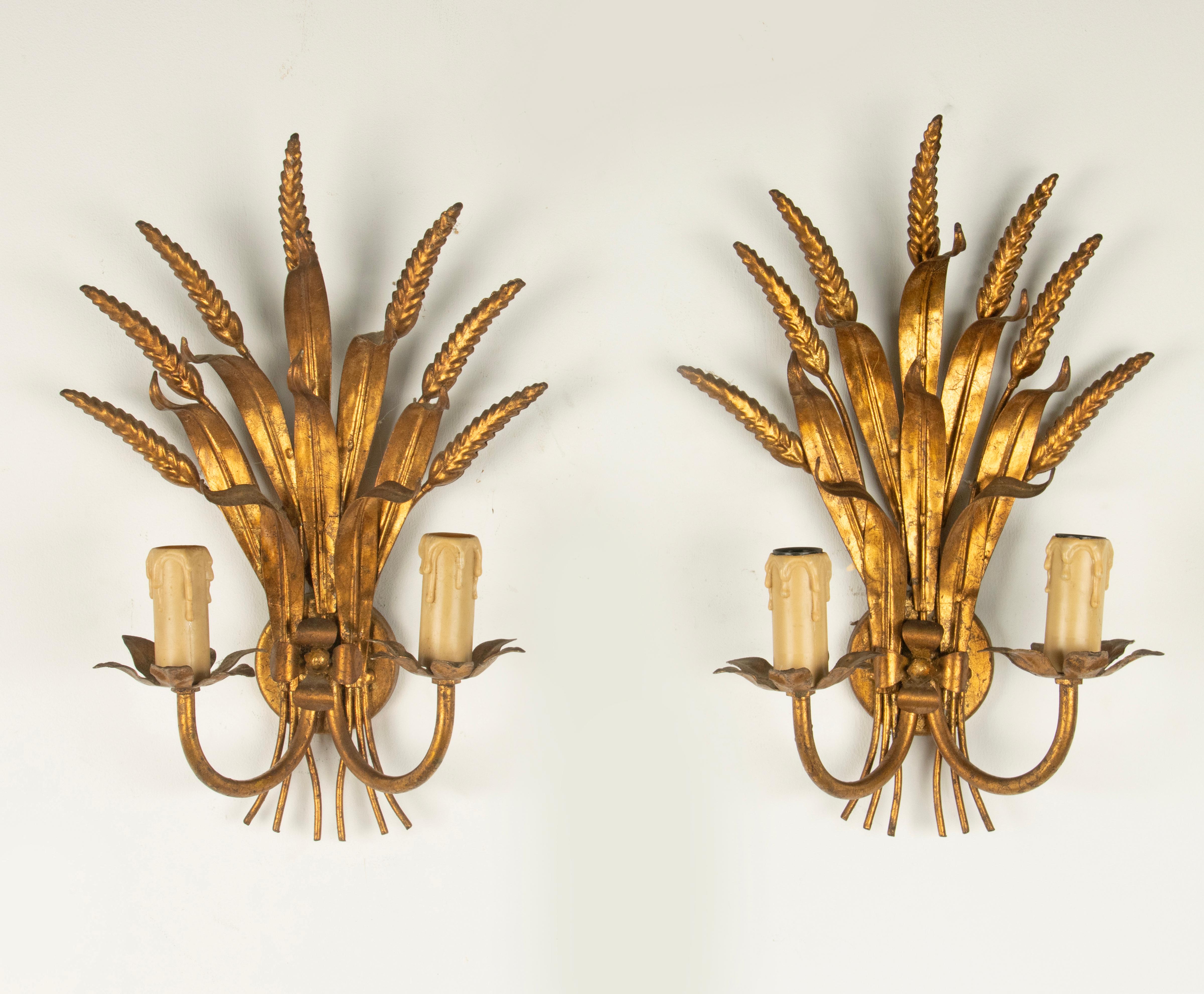 Appliques murales du milieu du XXe siècle - Style Coco Chanel - Laiton doré - Gerbe de blé en vente 8