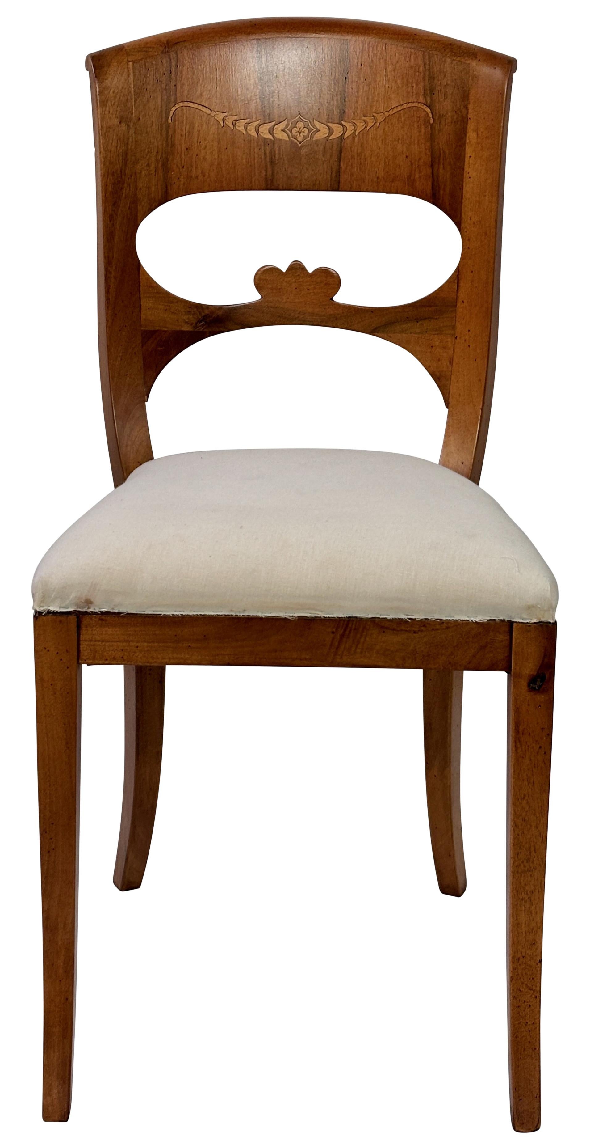 Juego de 4 sillas auxiliares italianas estilo Biedermeier de nogal de mediados del siglo XX en venta 3
