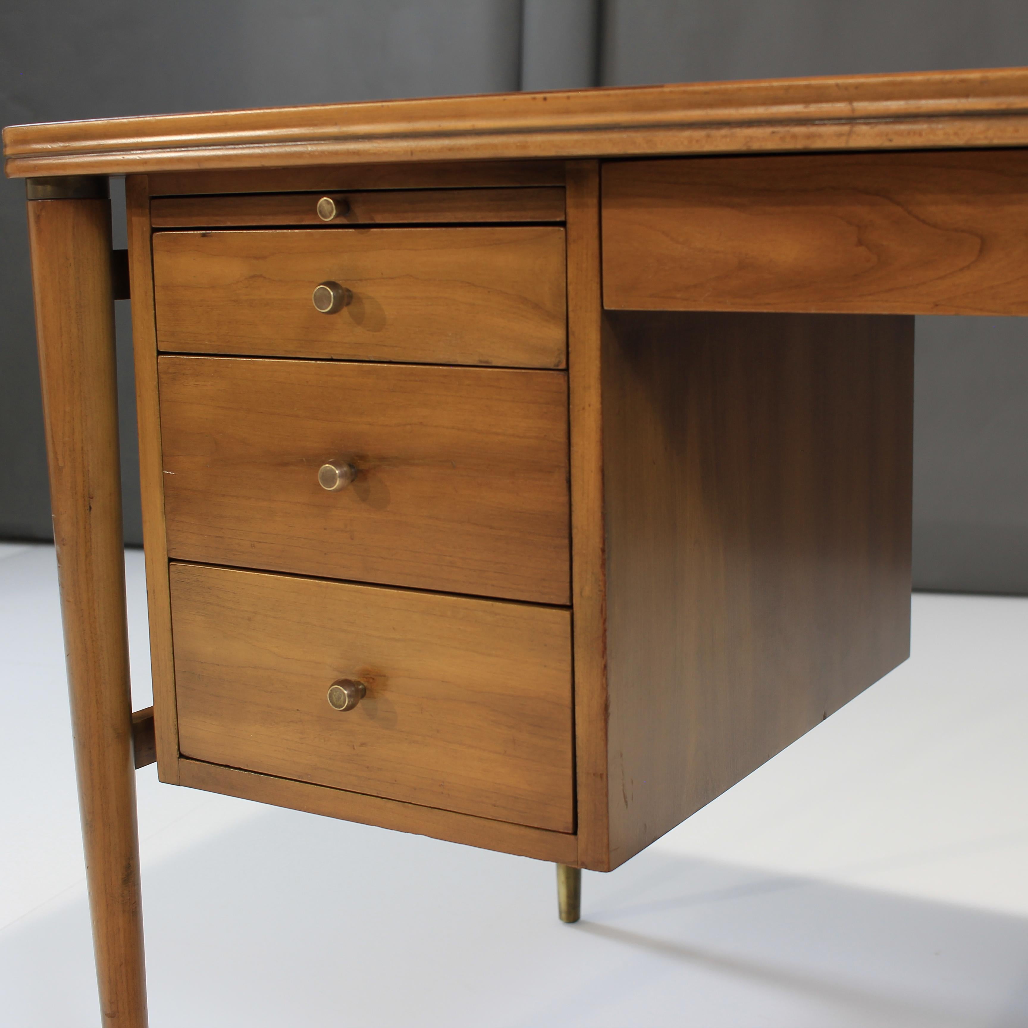 Mid-20th Century Walnut Executive Desk by John Widdicomb In Good Condition For Sale In Ava, MO