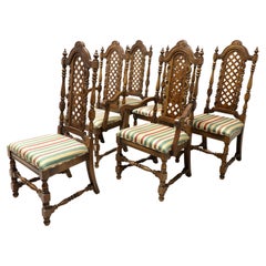 Chaises de salle à manger de style baroque espagnol en noyer du milieu du XXe siècle - Lot de 6