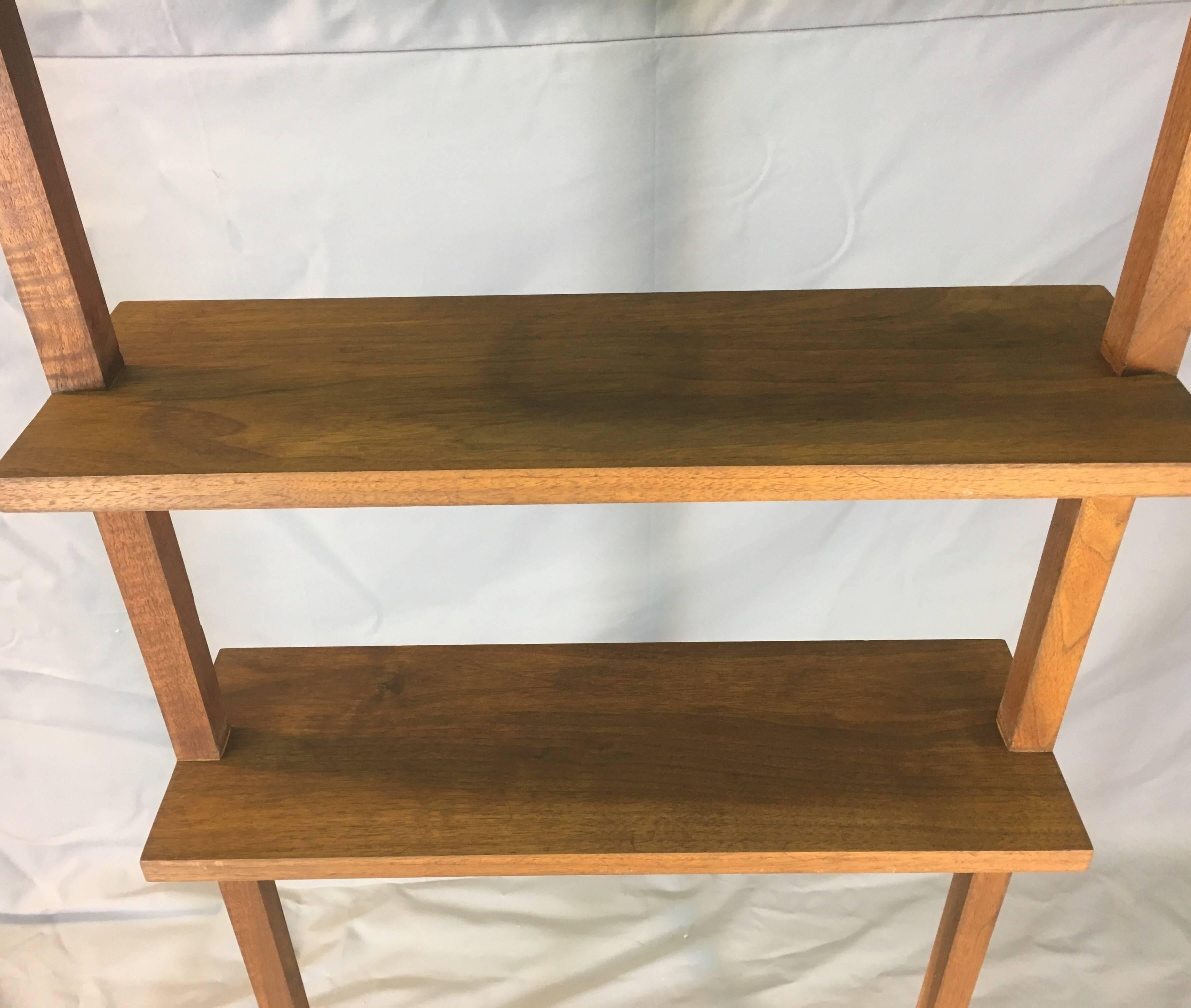 Mid-Century Modern Mid-20th Century Walnut Wood Display Shelf For Sale